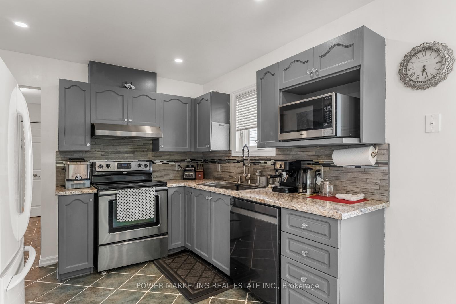 Photo 11 of 49 Shandon Avenue, Ottawa, Barrhaven - Longfields — HOMEH