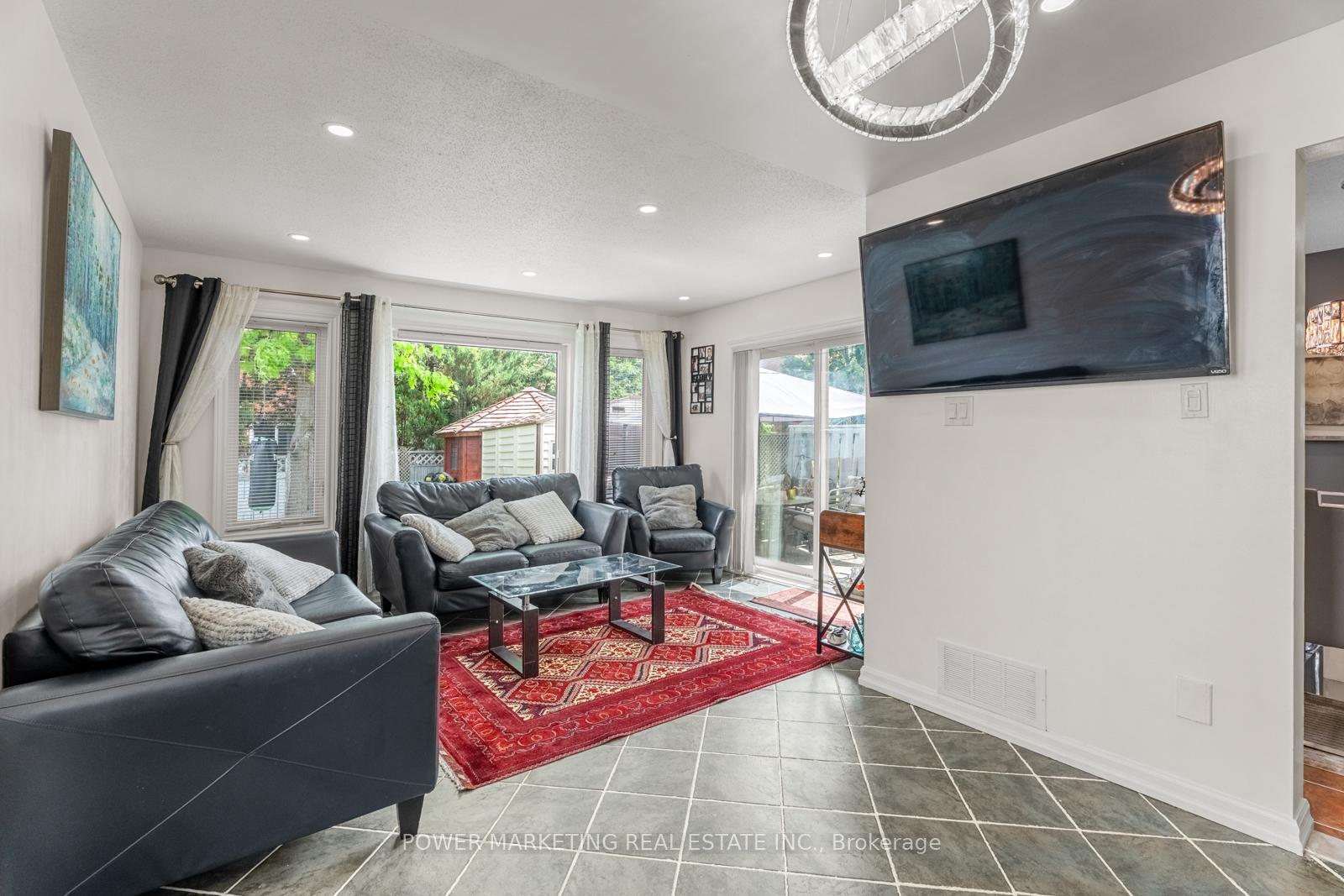 Photo 12 of 49 Shandon Avenue, Ottawa, Barrhaven - Longfields — HOMEH