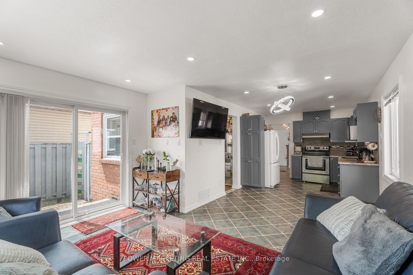Photo 13 of 49 Shandon Avenue, Ottawa, Barrhaven - Longfields — HOMEH