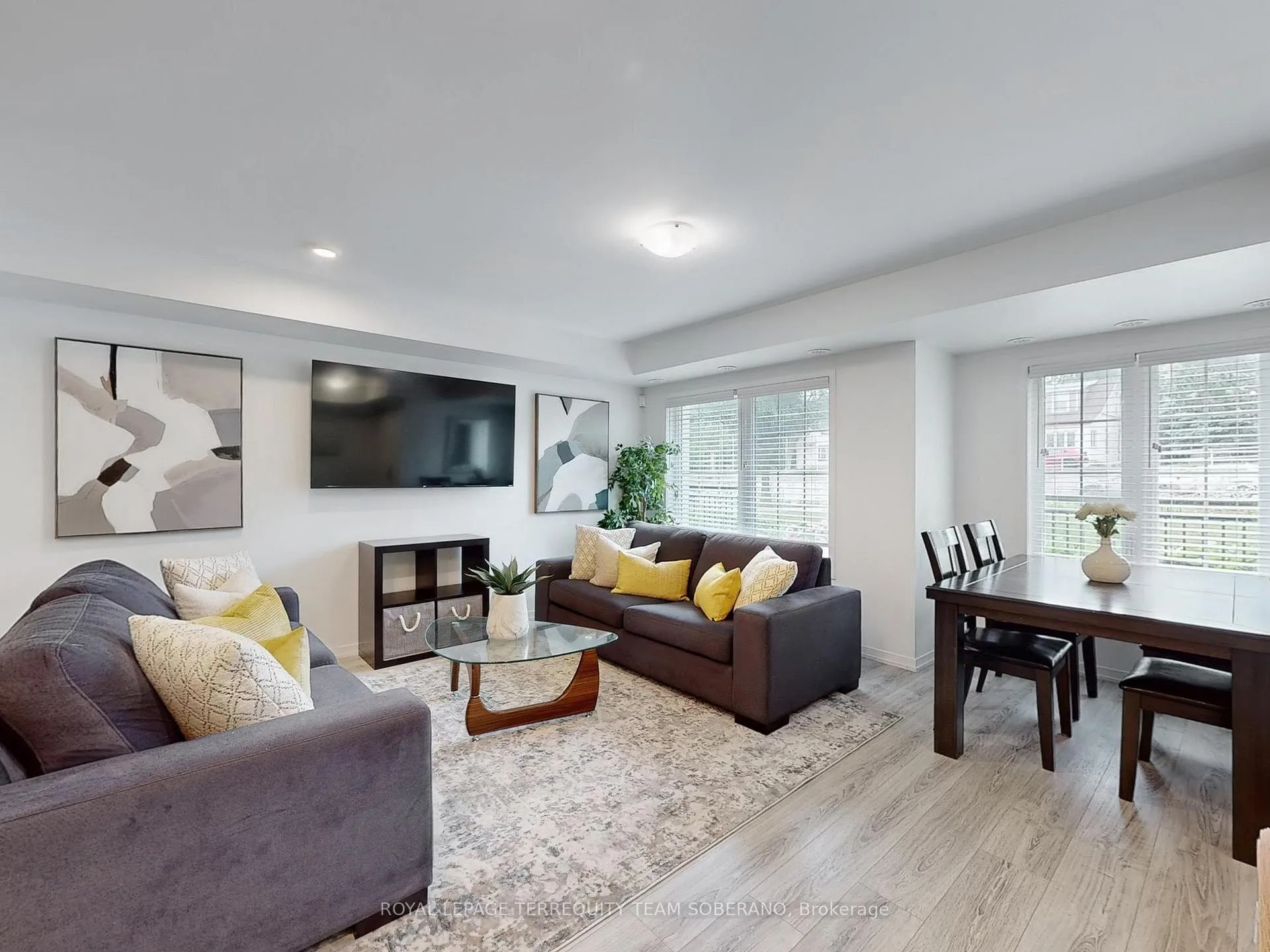 Photo 6 of Unit D03, 26 Bruce Street, Vaughan, East Woodbridge — HOMEH