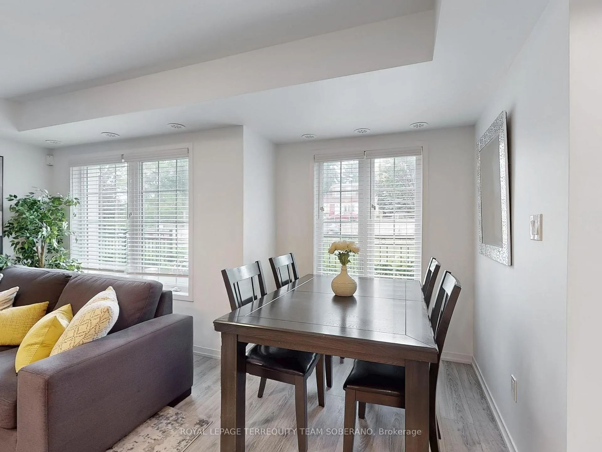 Photo 11 of Unit D03, 26 Bruce Street, Vaughan, East Woodbridge — HOMEH