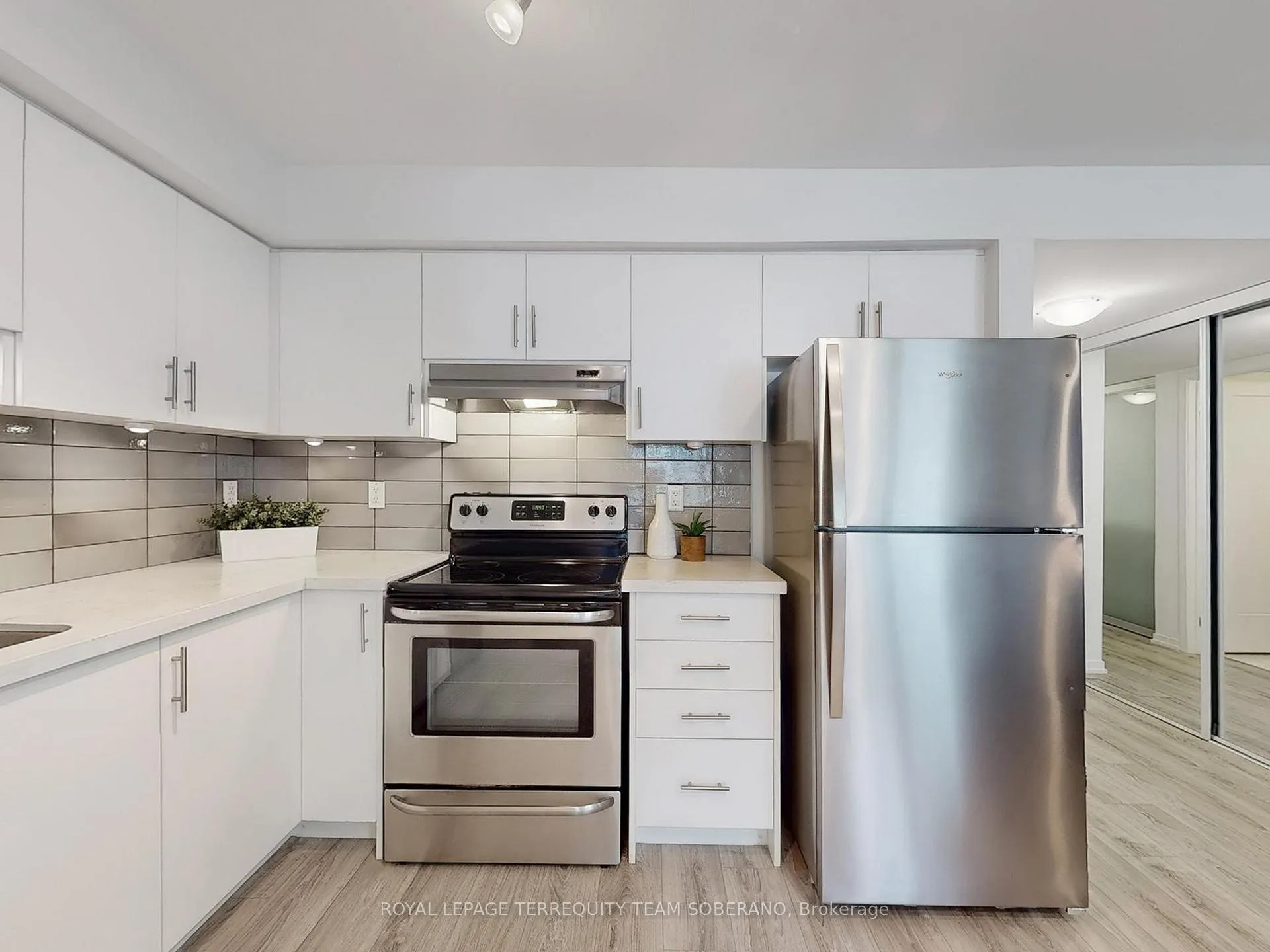 Photo 14 of Unit D03, 26 Bruce Street, Vaughan, East Woodbridge — HOMEH