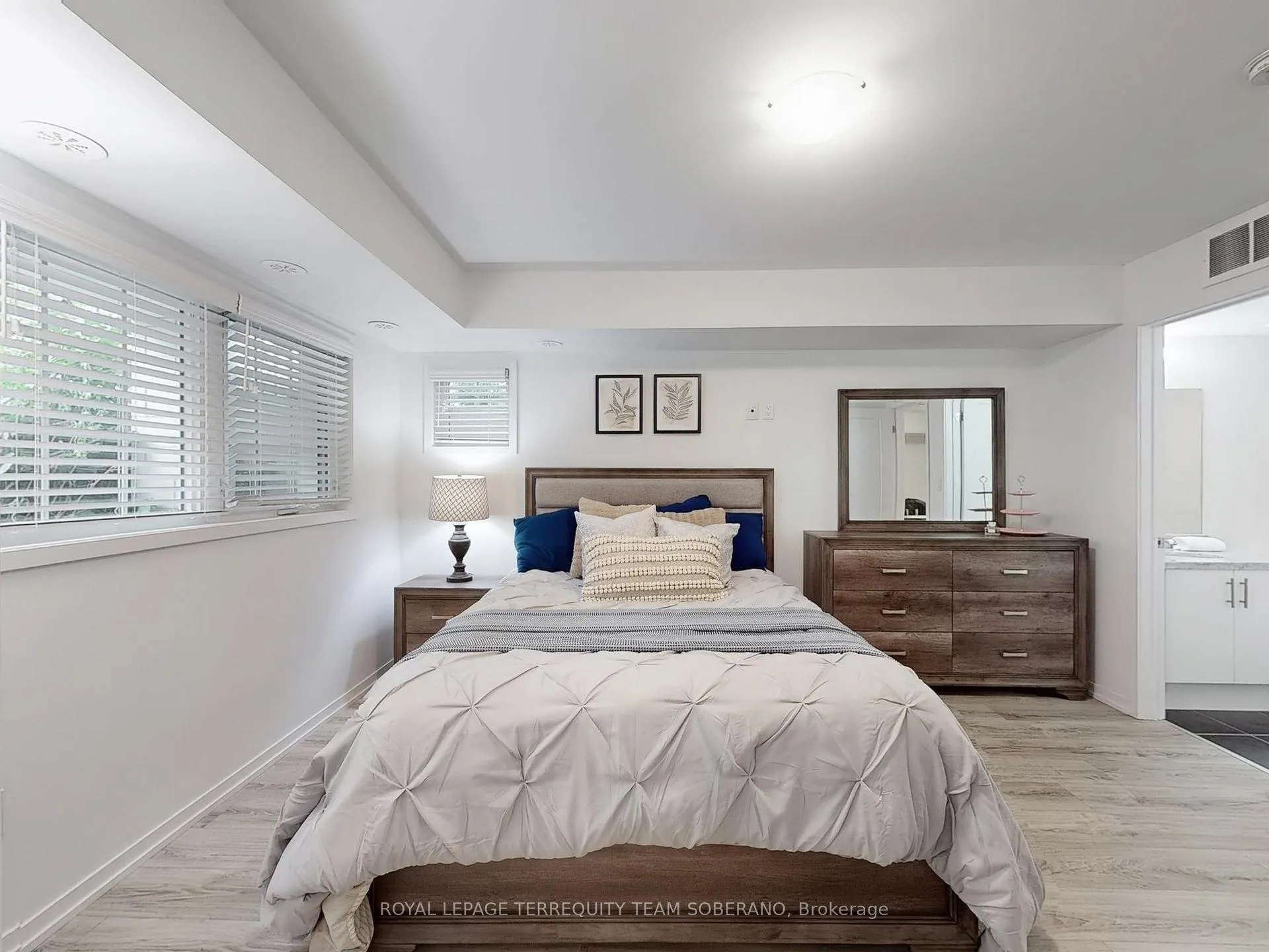 Photo 16 of Unit D03, 26 Bruce Street, Vaughan, East Woodbridge — HOMEH