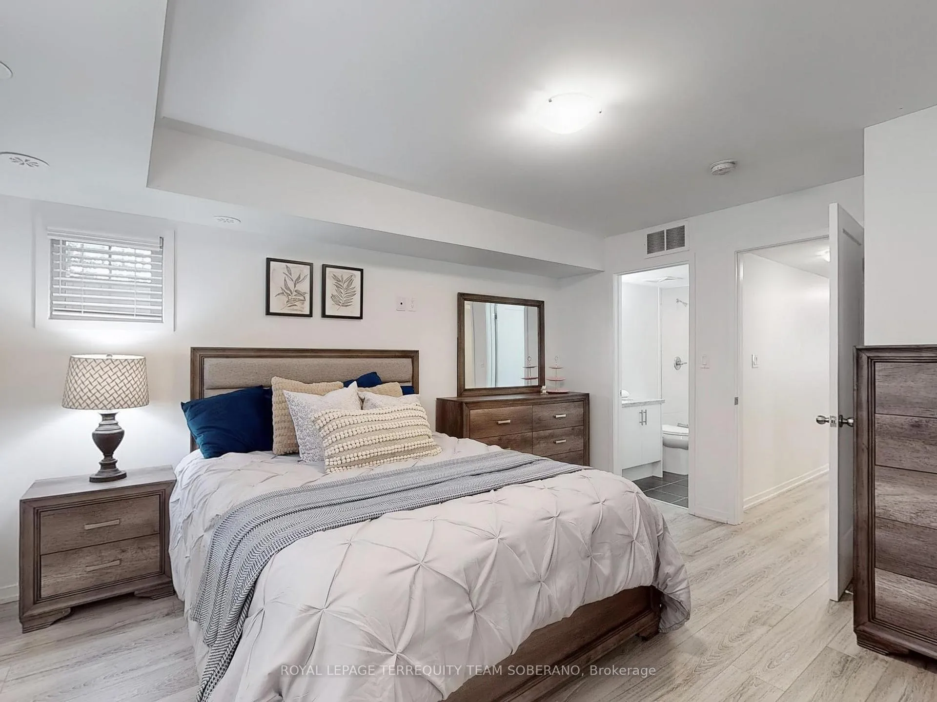 Photo 17 of Unit D03, 26 Bruce Street, Vaughan, East Woodbridge — HOMEH