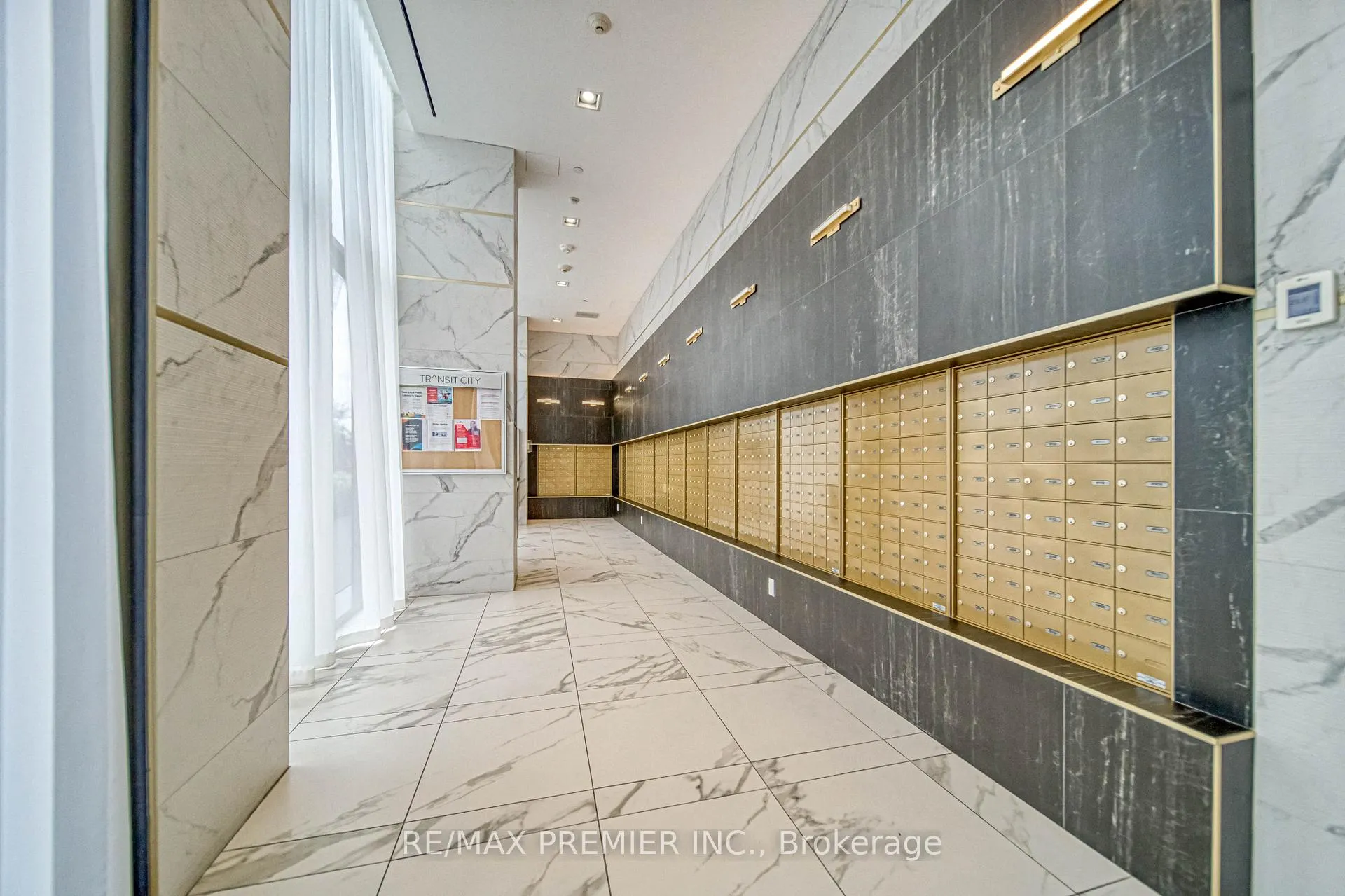Photo 7 of Unit 503, 5 Buttermill Avenue, Vaughan, Vaughan Corporate Centre — HOMEH