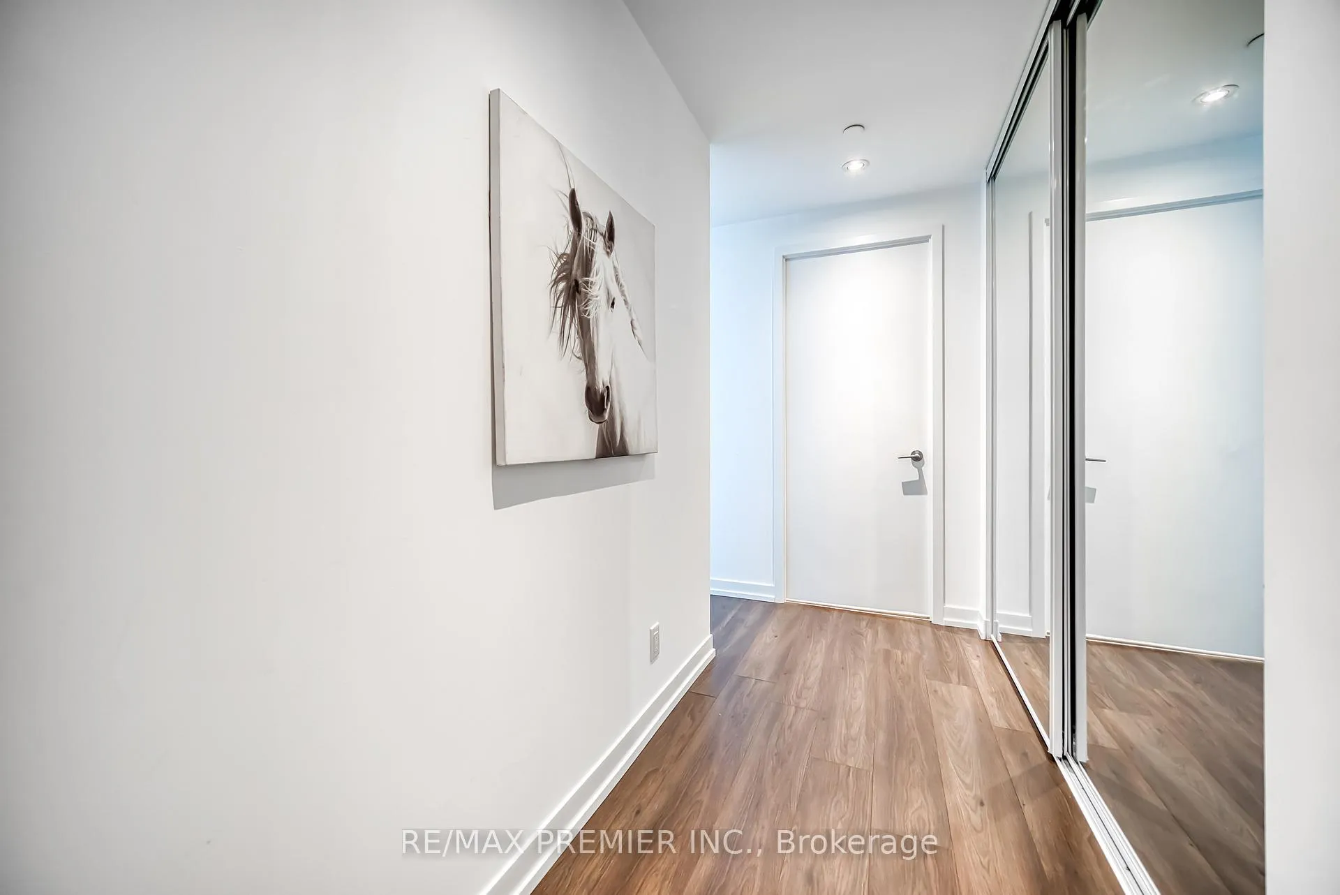 Photo 14 of Unit 503, 5 Buttermill Avenue, Vaughan, Vaughan Corporate Centre — HOMEH