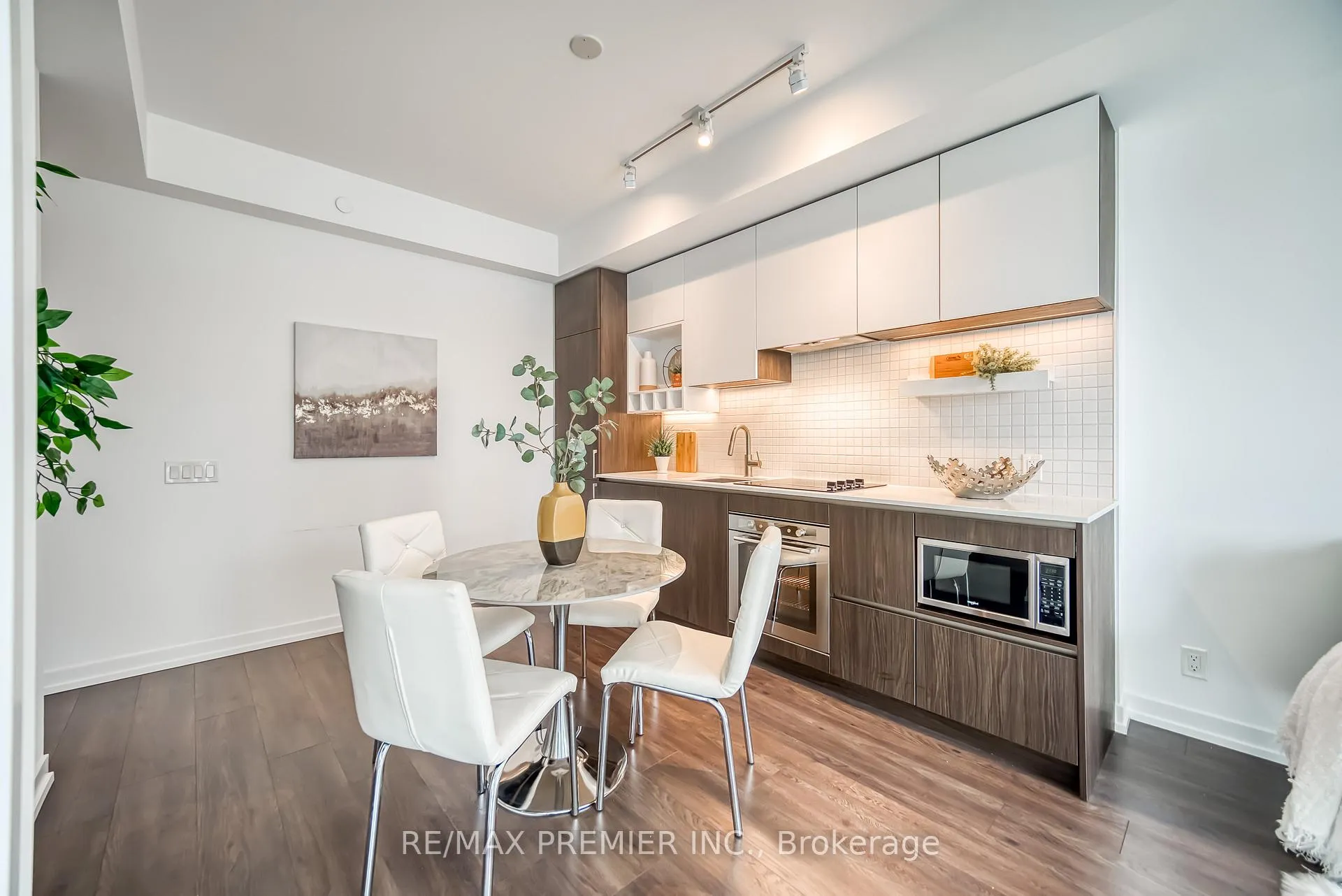 Photo 15 of Unit 503, 5 Buttermill Avenue, Vaughan, Vaughan Corporate Centre — HOMEH
