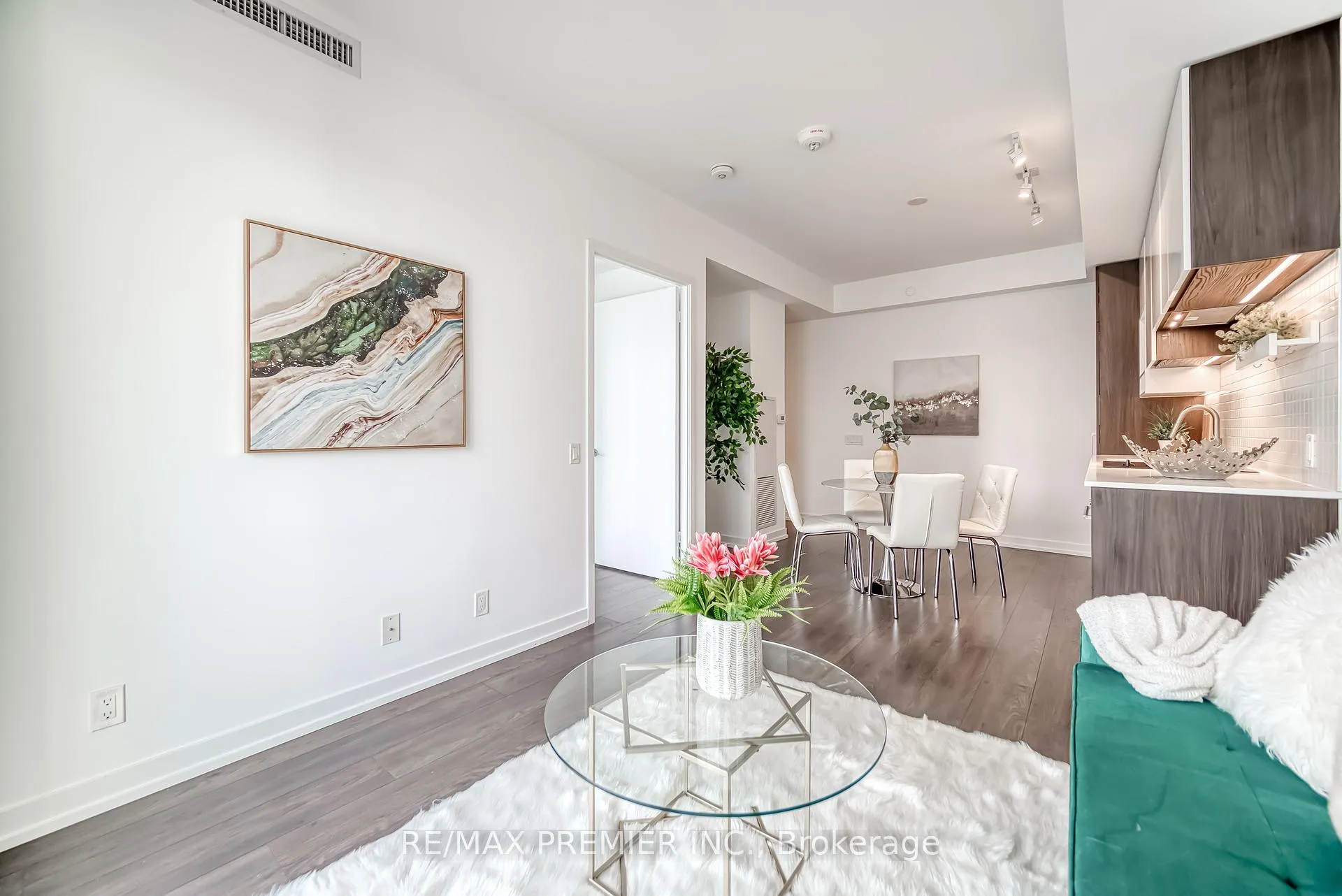 Photo 26 of Unit 503, 5 Buttermill Avenue, Vaughan, Vaughan Corporate Centre — HOMEH