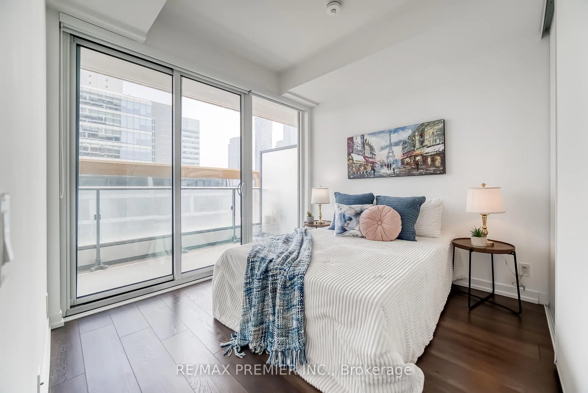 Photo 33 of Unit 503, 5 Buttermill Avenue, Vaughan, Vaughan Corporate Centre — HOMEH