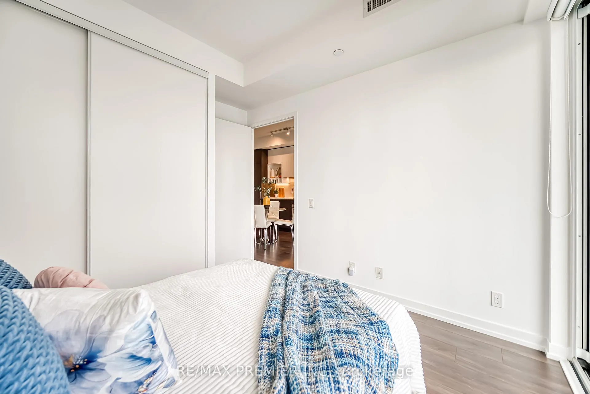 Photo 34 of Unit 503, 5 Buttermill Avenue, Vaughan, Vaughan Corporate Centre — HOMEH