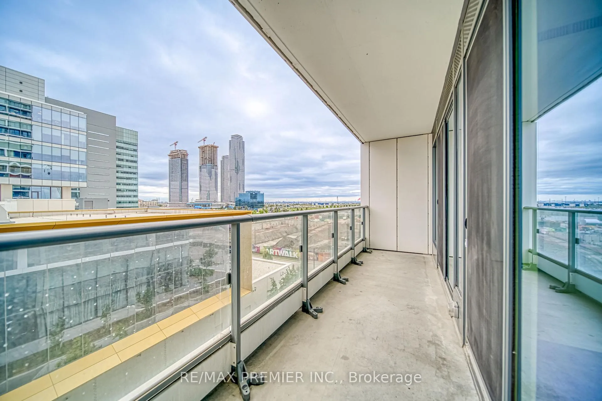 Photo 39 of Unit 503, 5 Buttermill Avenue, Vaughan, Vaughan Corporate Centre — HOMEH