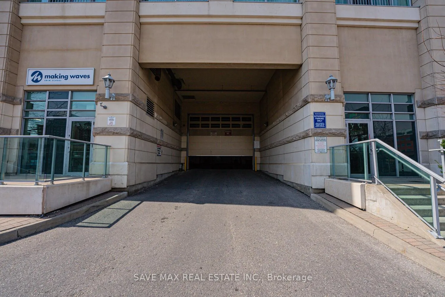 Photo 4 of Unit 2012, 9 George Street N, Brampton, Downtown Brampton — HOMEH