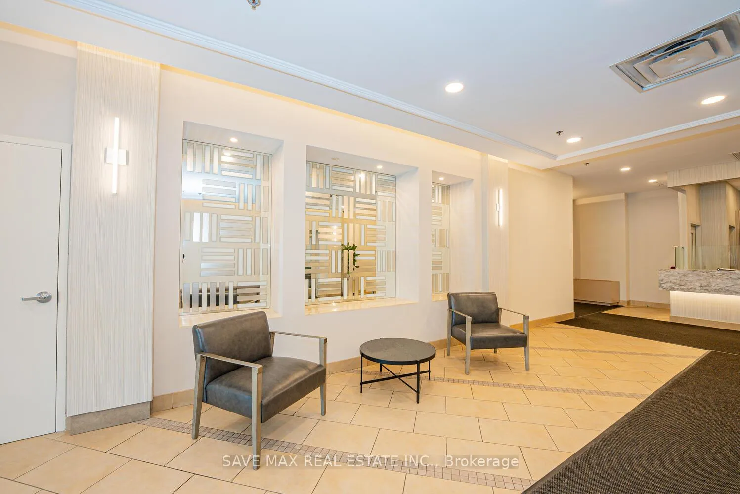 Photo 8 of Unit 2012, 9 George Street N, Brampton, Downtown Brampton — HOMEH