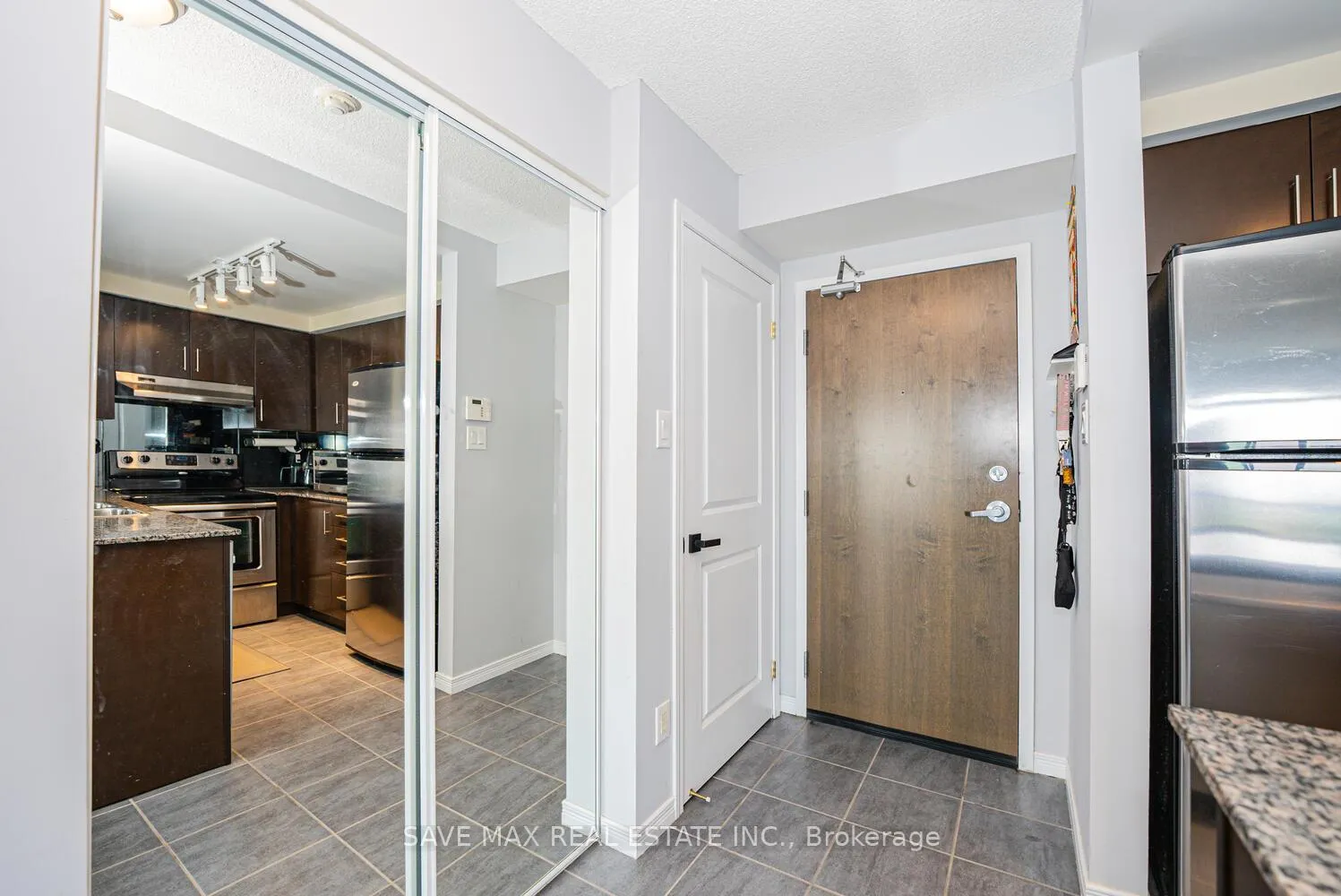 Photo 17 of Unit 2012, 9 George Street N, Brampton, Downtown Brampton — HOMEH