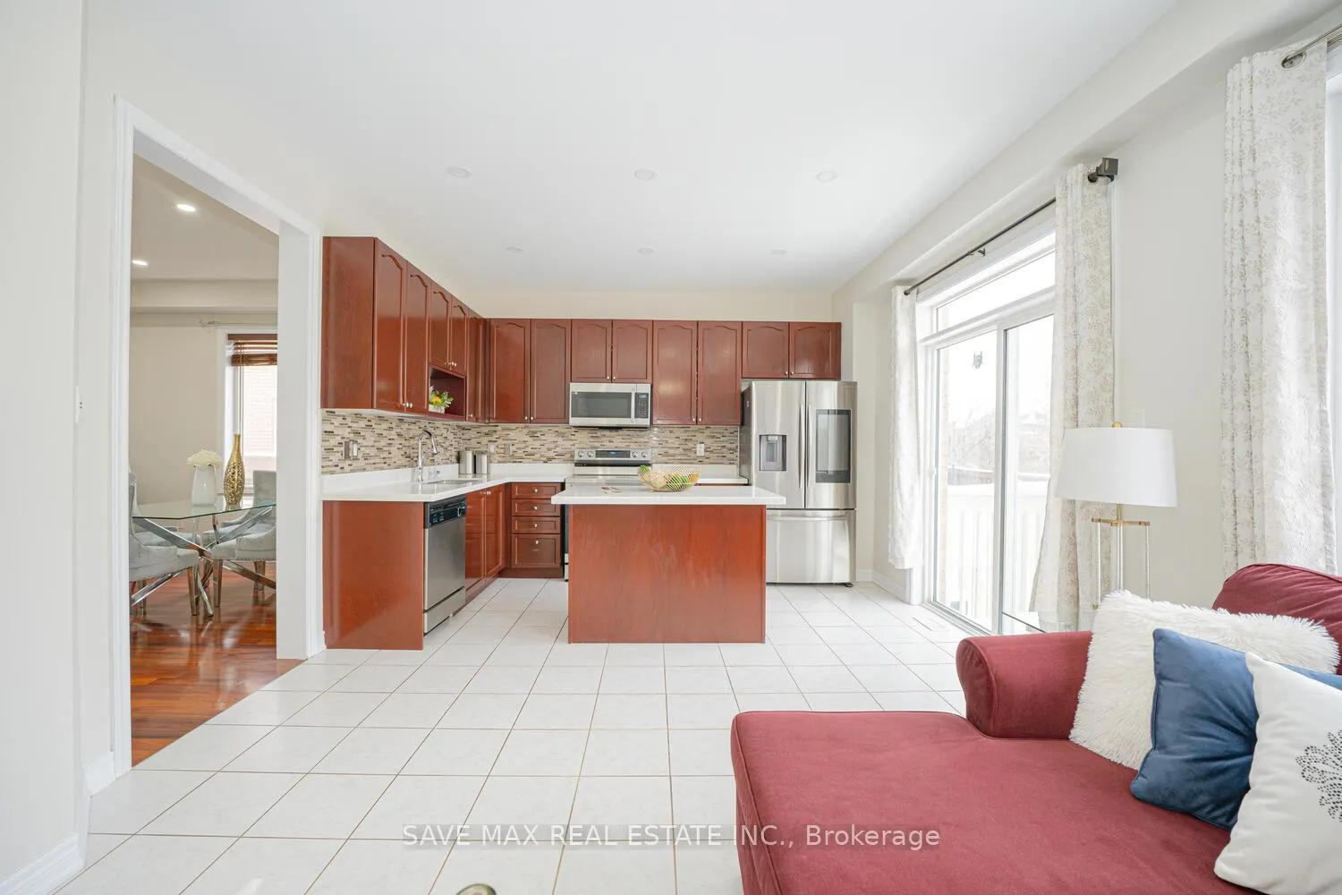 Photo 10 of 50 Begonia Crescent, Brampton, Northwest Sandalwood Parkway — HOMEH