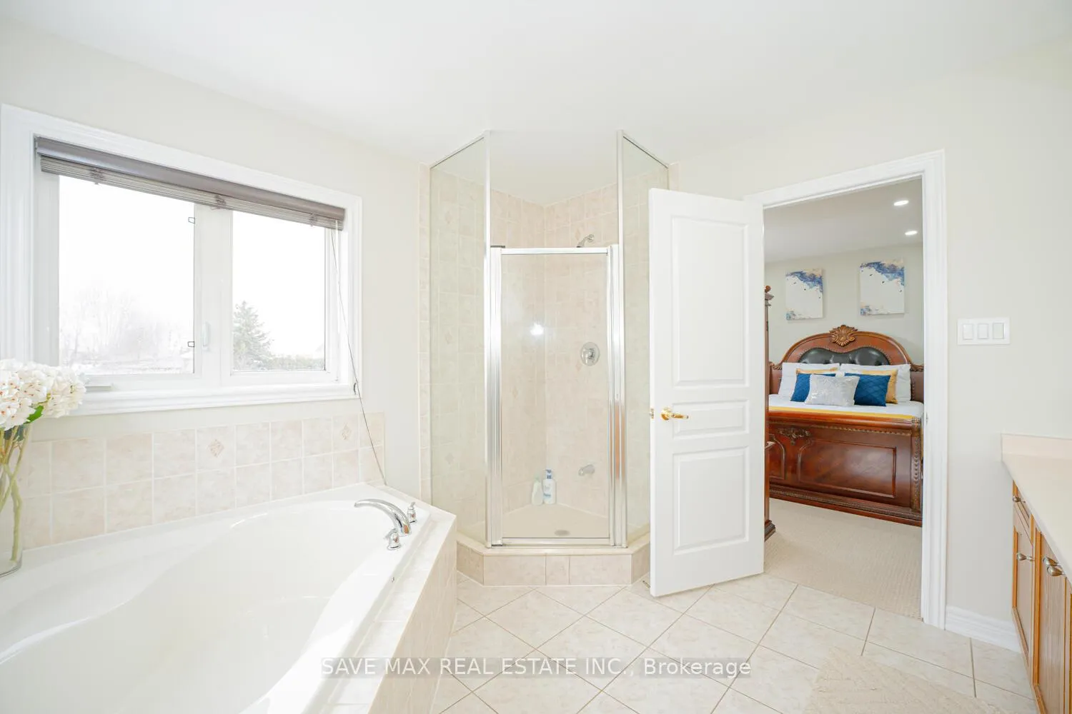 Photo 19 of 50 Begonia Crescent, Brampton, Northwest Sandalwood Parkway — HOMEH
