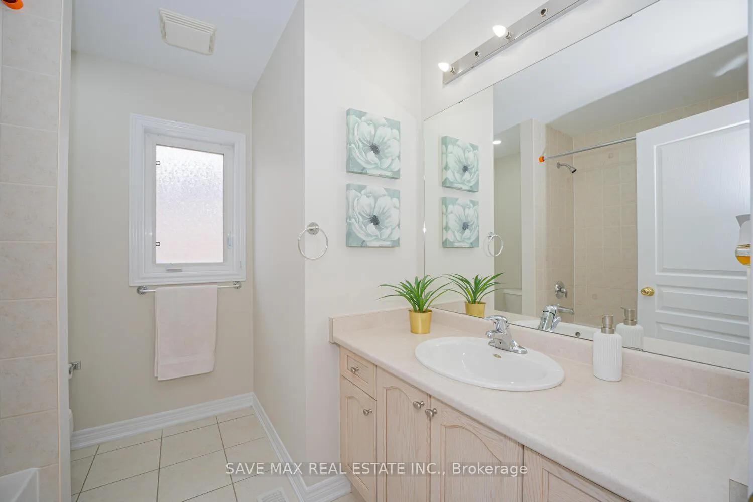 Photo 22 of 50 Begonia Crescent, Brampton, Northwest Sandalwood Parkway — HOMEH