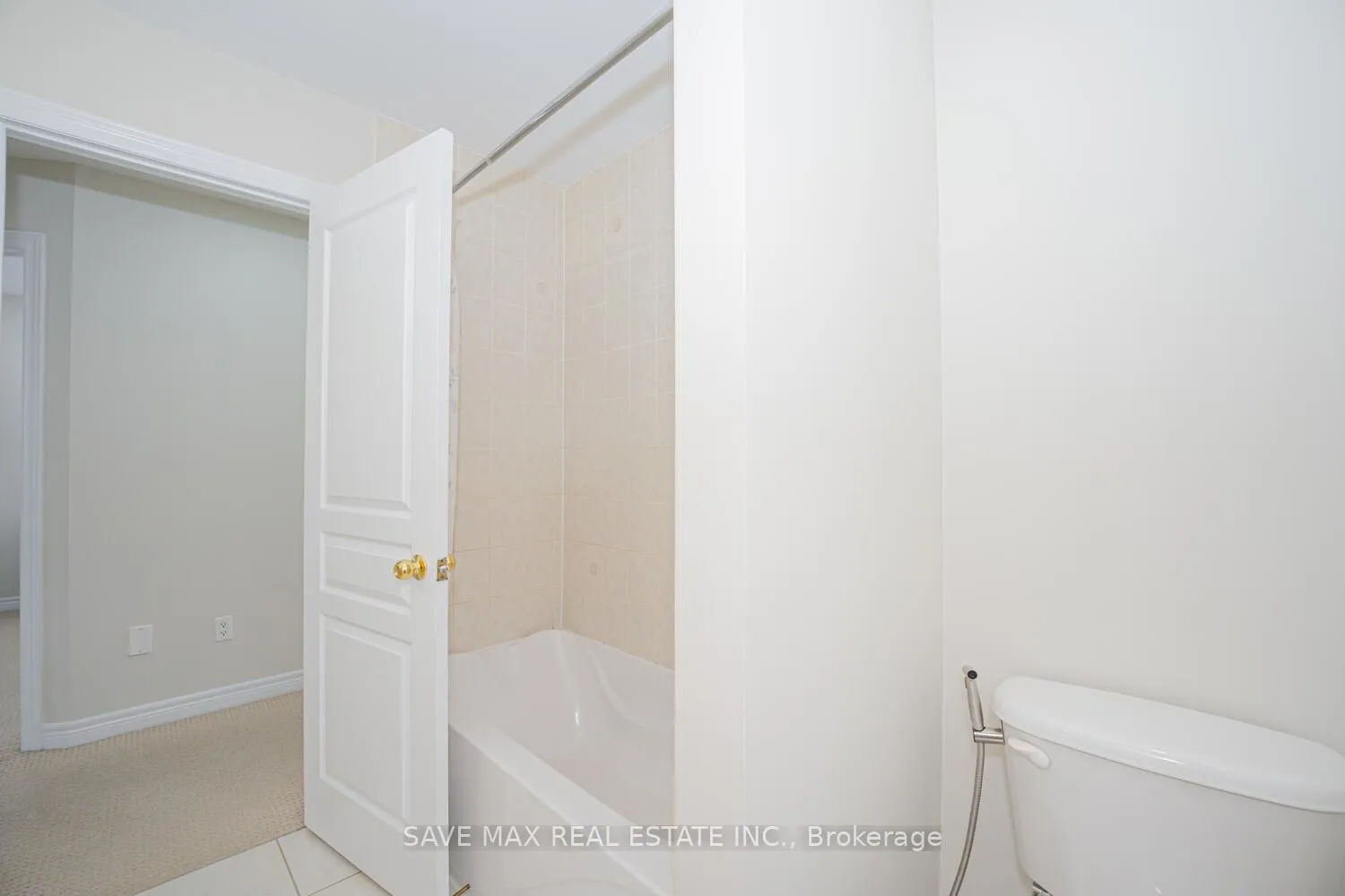 Photo 23 of 50 Begonia Crescent, Brampton, Northwest Sandalwood Parkway — HOMEH