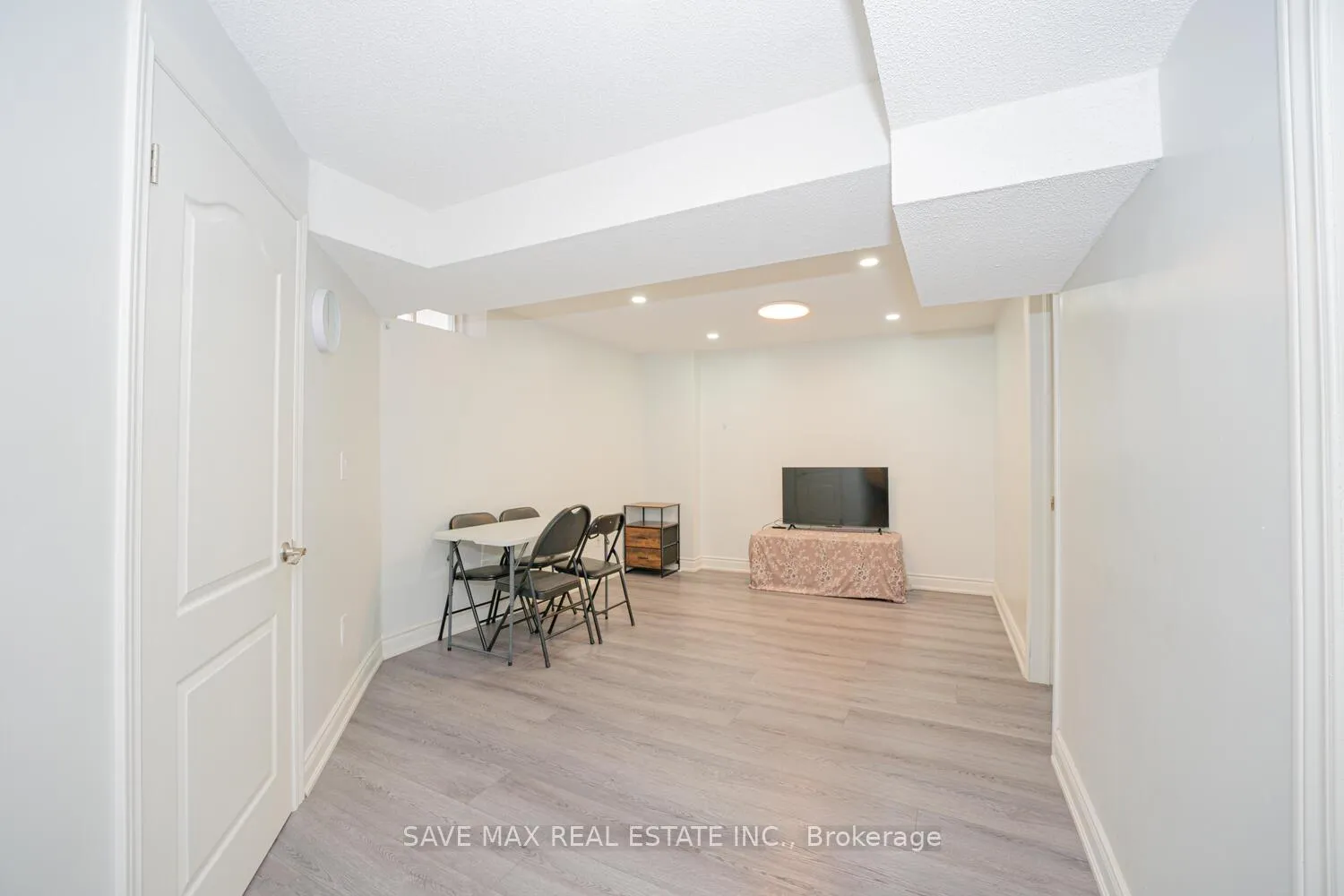 Photo 28 of 50 Begonia Crescent, Brampton, Northwest Sandalwood Parkway — HOMEH