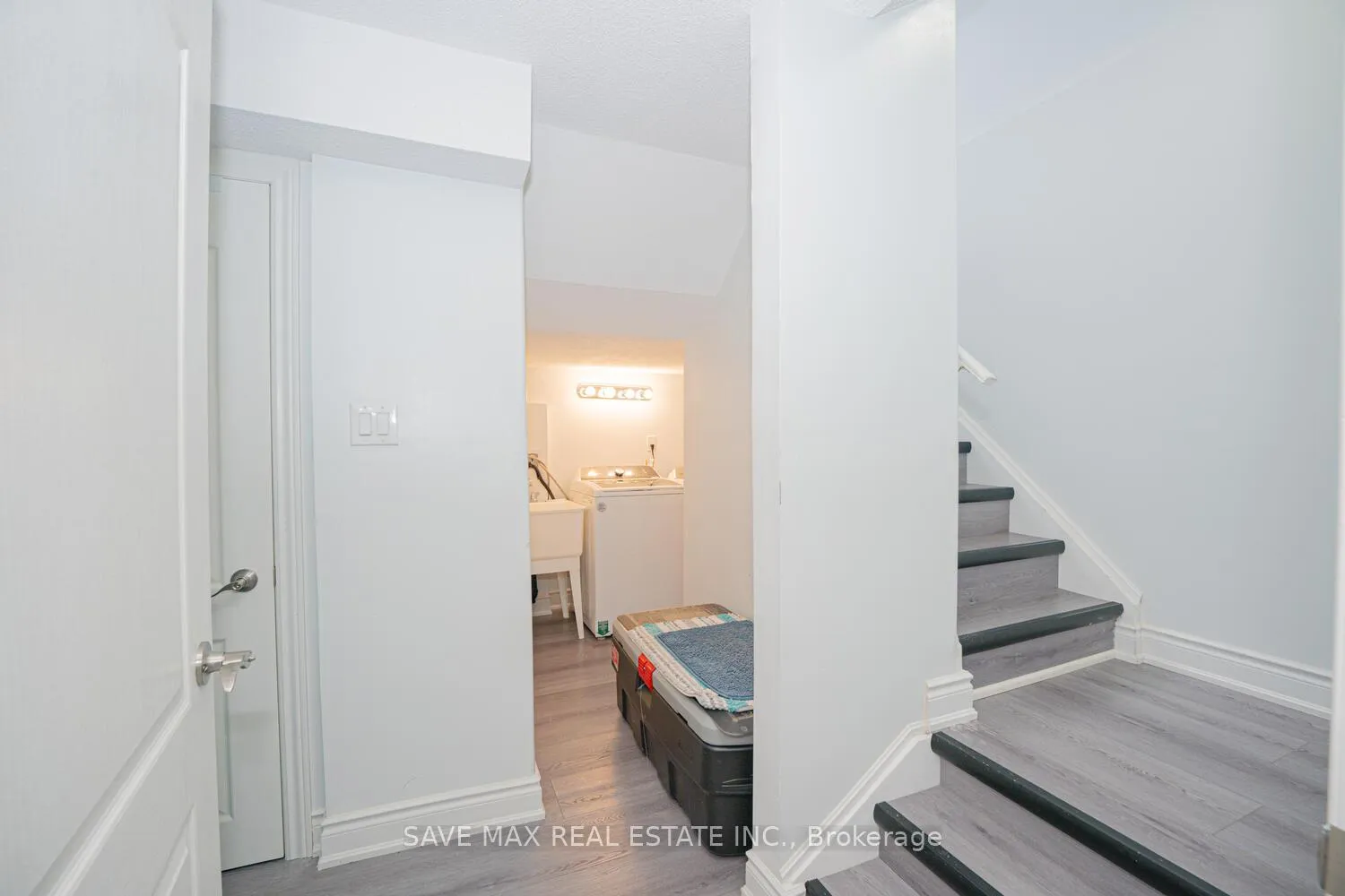 Photo 31 of 50 Begonia Crescent, Brampton, Northwest Sandalwood Parkway — HOMEH