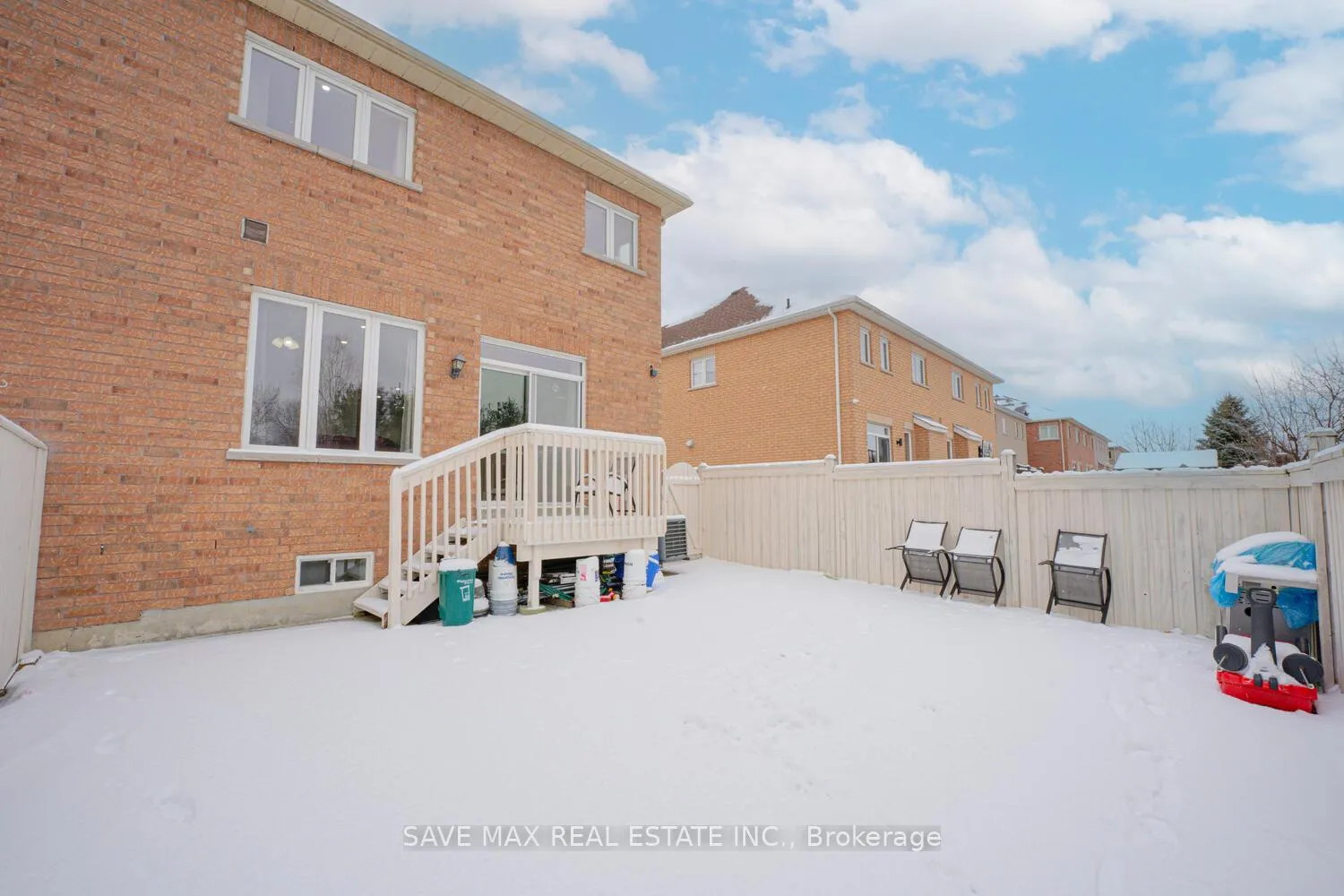 Photo 34 of 50 Begonia Crescent, Brampton, Northwest Sandalwood Parkway — HOMEH