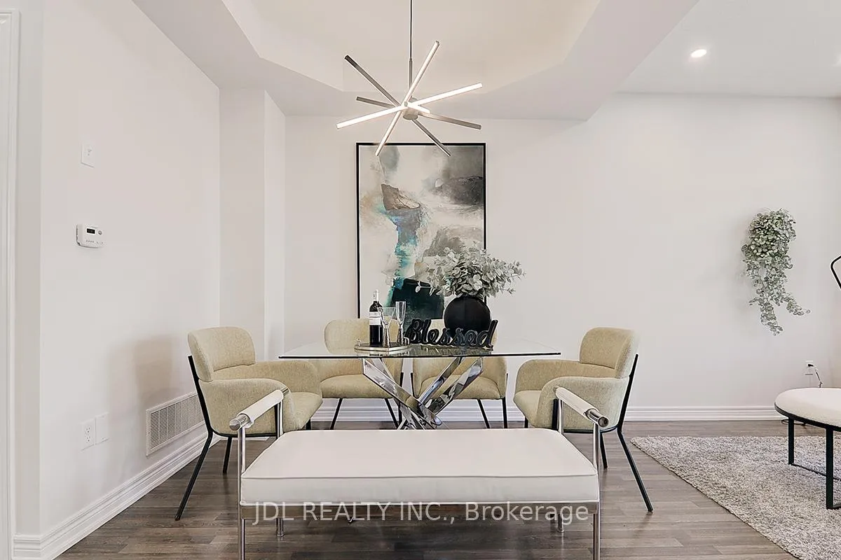 Photo 6 of 130 Roy Grove Way, Markham, Greensborough — HOMEH