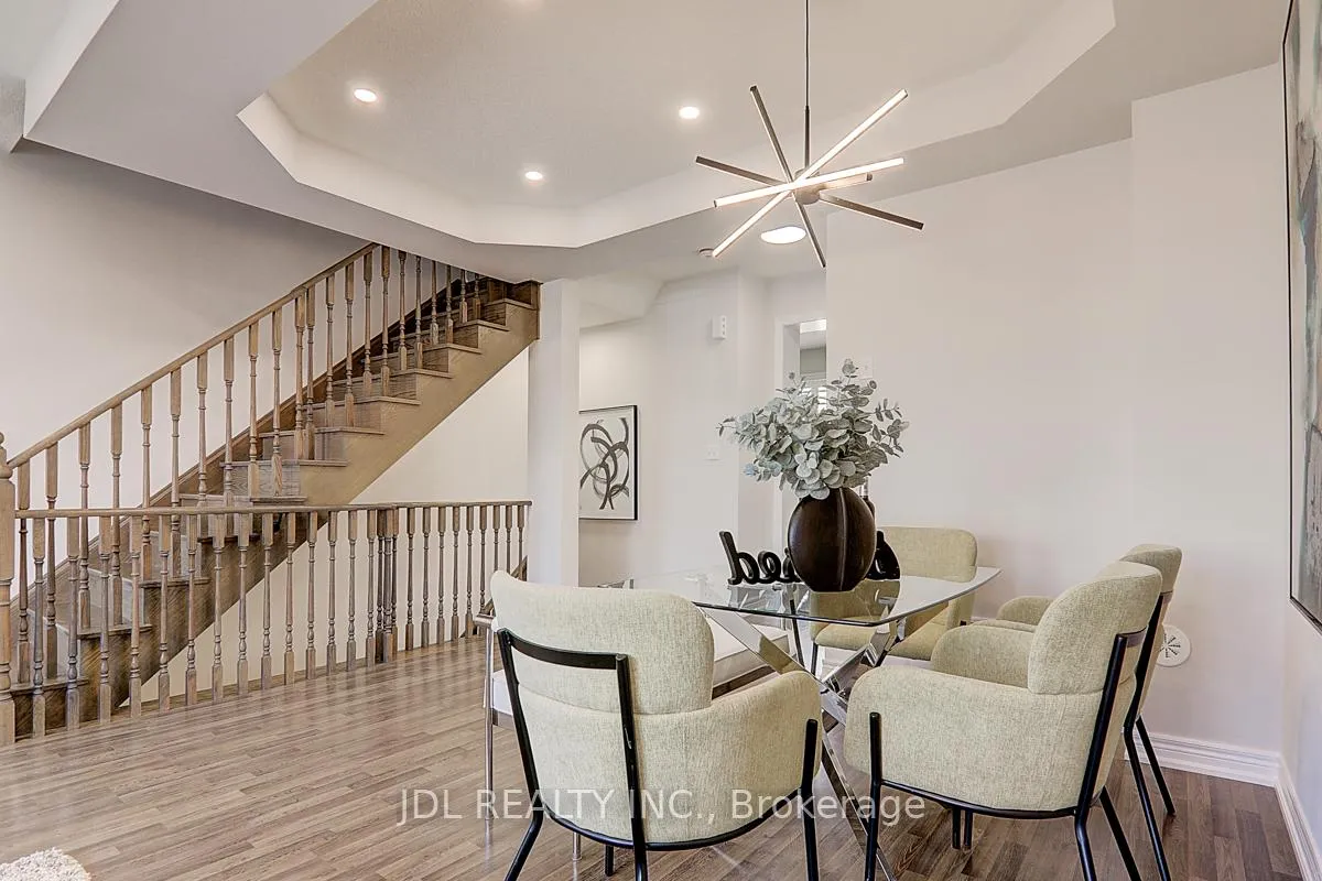 Photo 11 of 130 Roy Grove Way, Markham, Greensborough — HOMEH