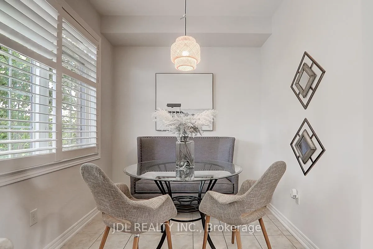 Photo 15 of 130 Roy Grove Way, Markham, Greensborough — HOMEH