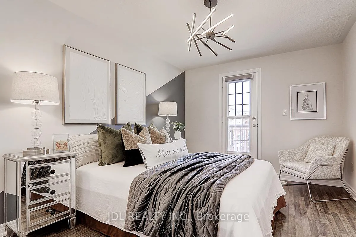 Photo 19 of 130 Roy Grove Way, Markham, Greensborough — HOMEH