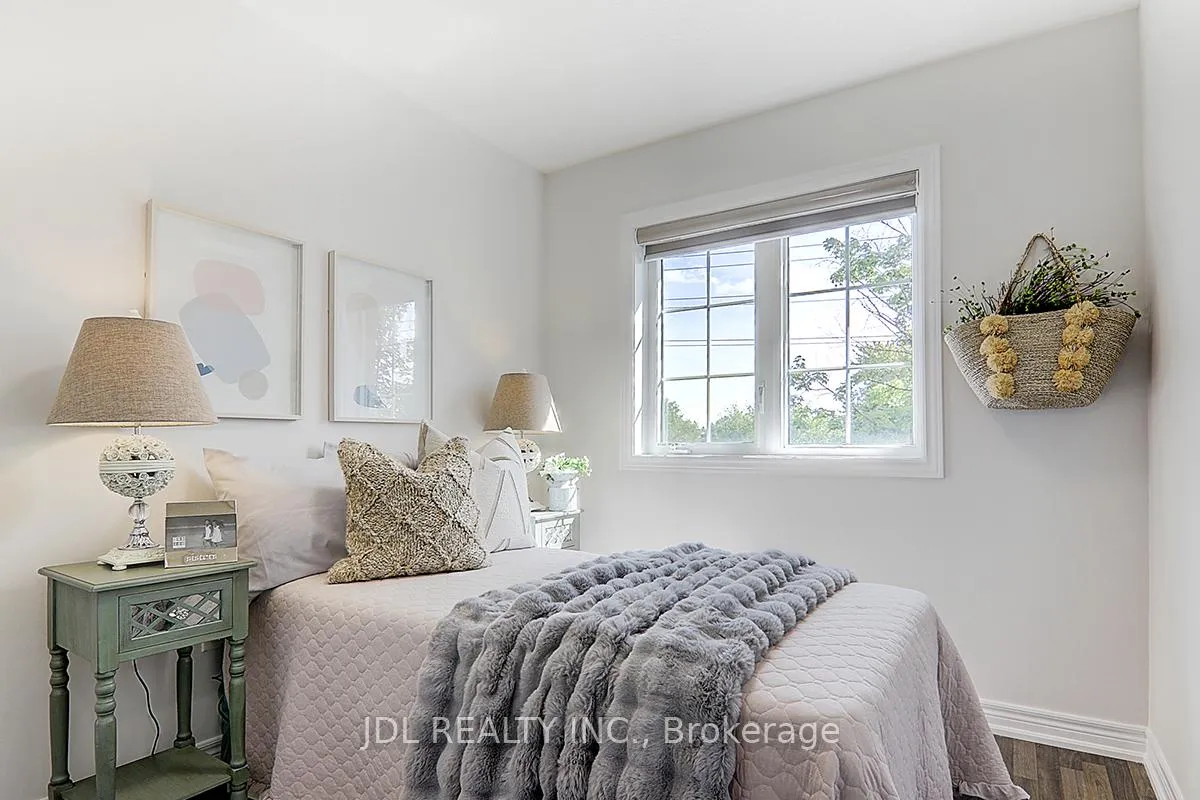 Photo 24 of 130 Roy Grove Way, Markham, Greensborough — HOMEH