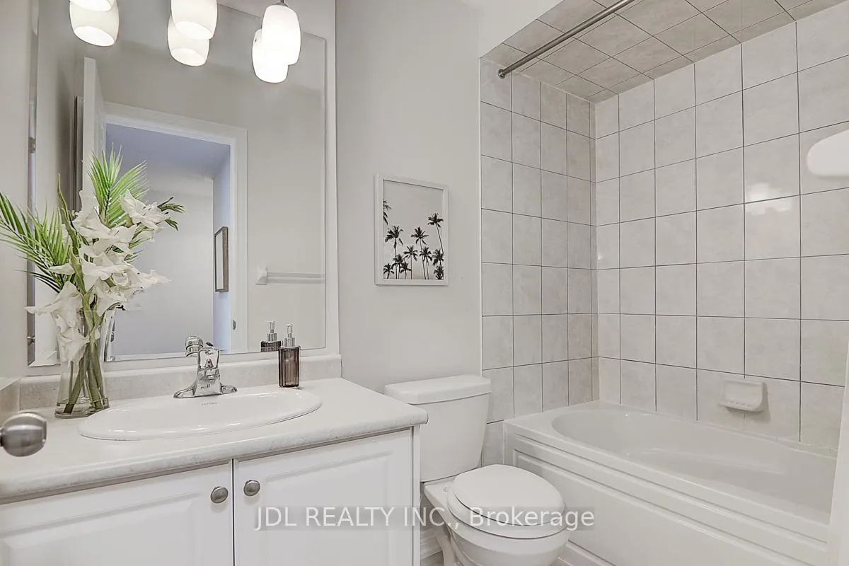 Photo 26 of 130 Roy Grove Way, Markham, Greensborough — HOMEH