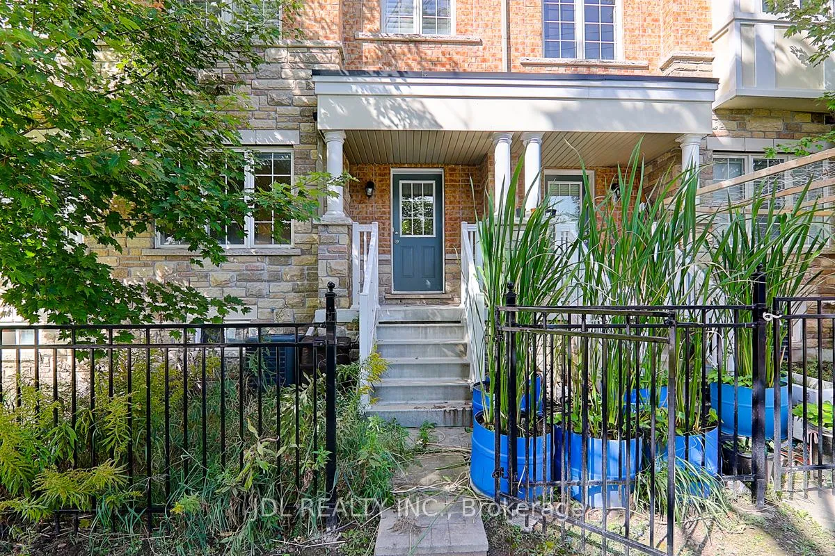 Photo 28 of 130 Roy Grove Way, Markham, Greensborough — HOMEH