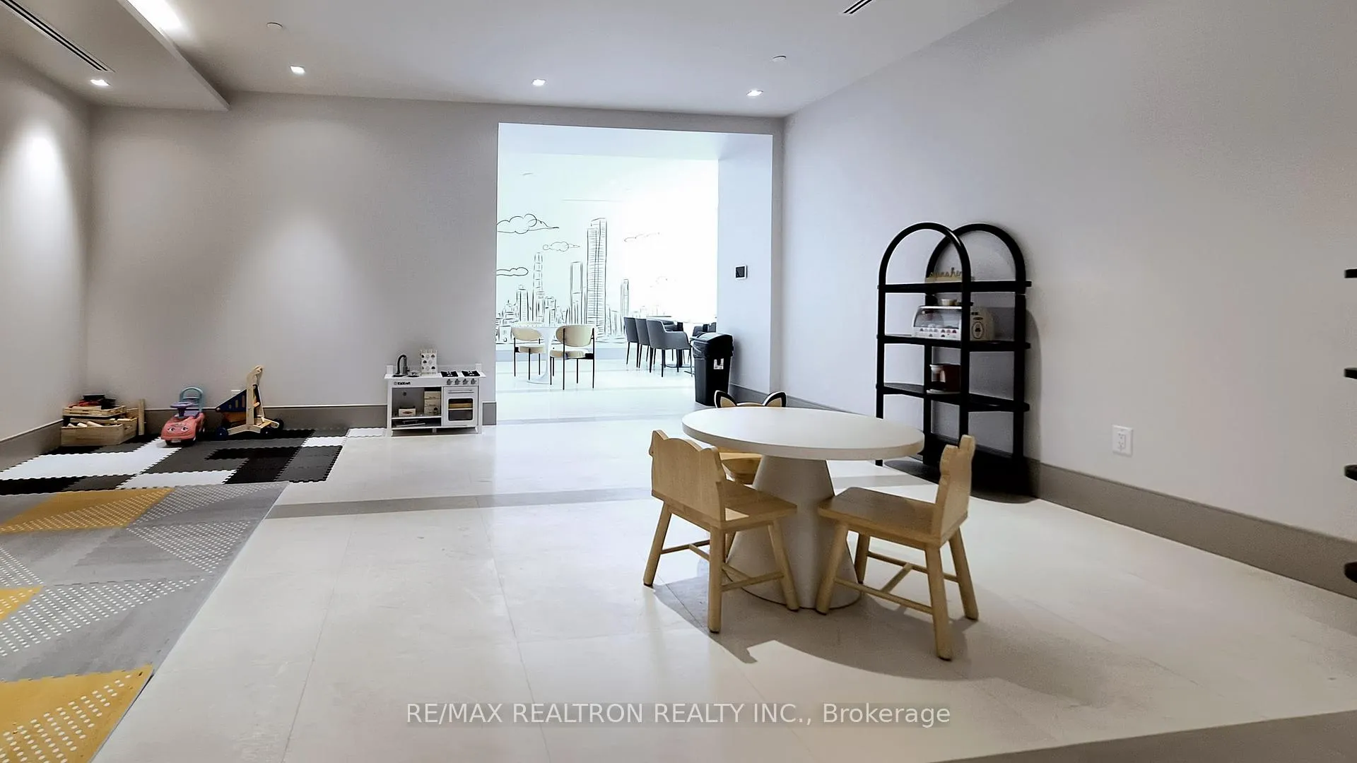 Photo 29 of Unit 705, 38 Gandhi Lane, Markham, Commerce Valley — HOMEH