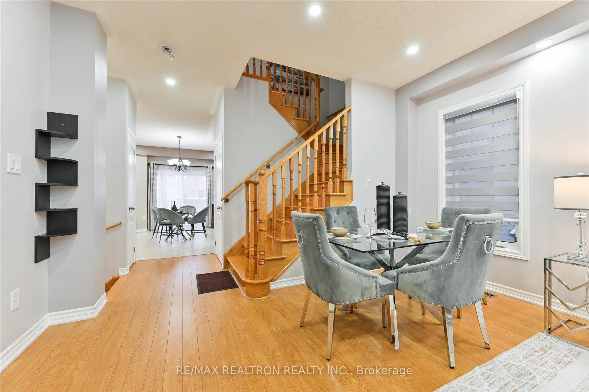 Photo 7 of 72 Daden Oaks Drive, Brampton, Bram East — HOMEH