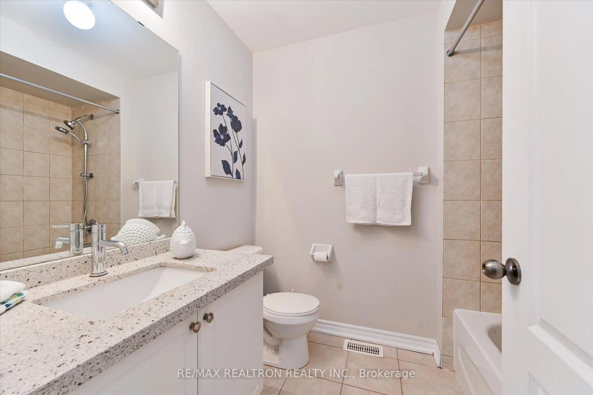 Photo 22 of 72 Daden Oaks Drive, Brampton, Bram East — HOMEH