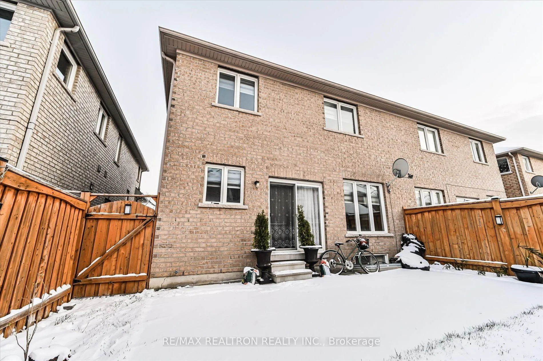 Photo 30 of 72 Daden Oaks Drive, Brampton, Bram East — HOMEH