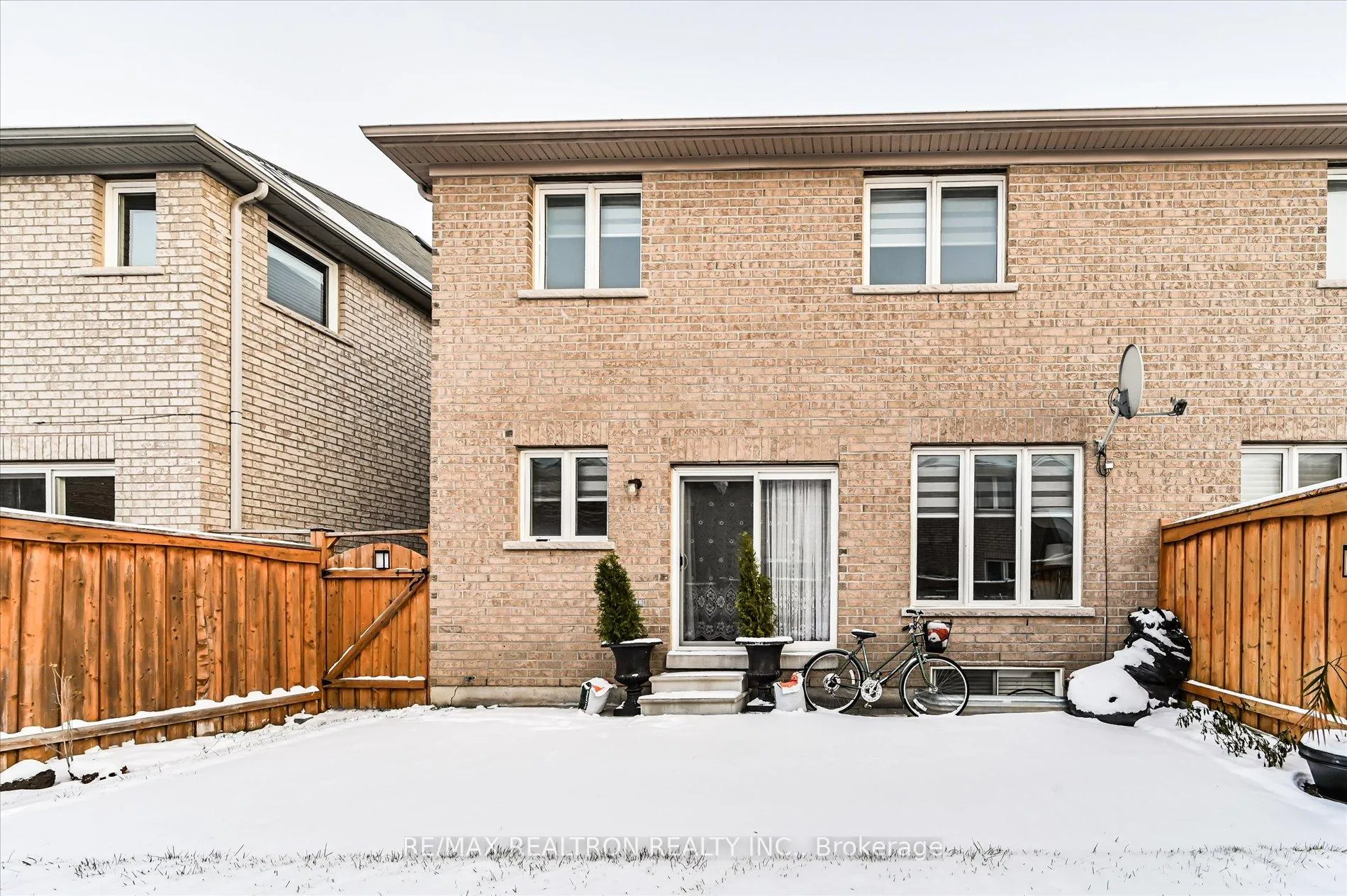 Photo 31 of 72 Daden Oaks Drive, Brampton, Bram East — HOMEH