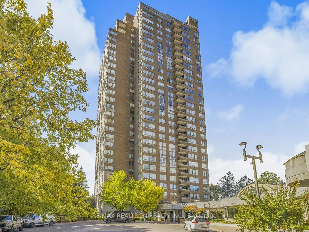 Front of Unit 903, 215 Wynford Drive