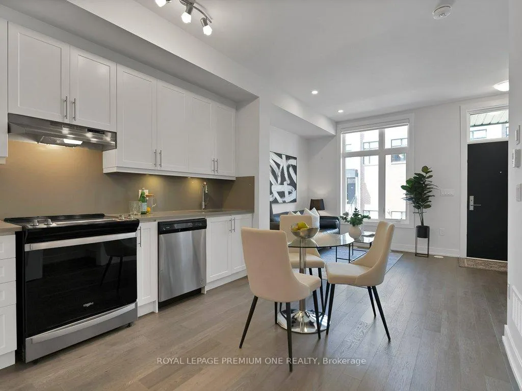 Front of Unit 125, 9560 Islington Avenue