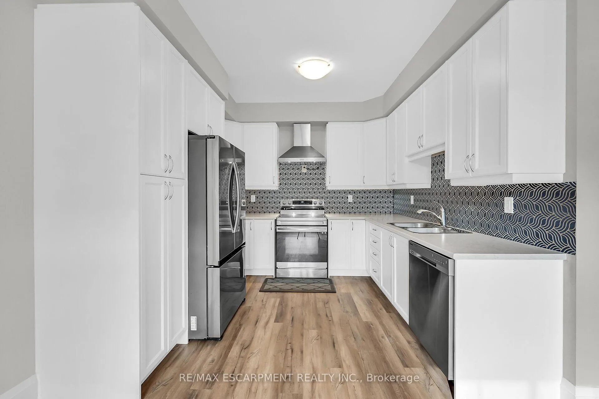 Photo 6 of Unit 26, 305 Garner Road W, Hamilton, Ancaster — HOMEH