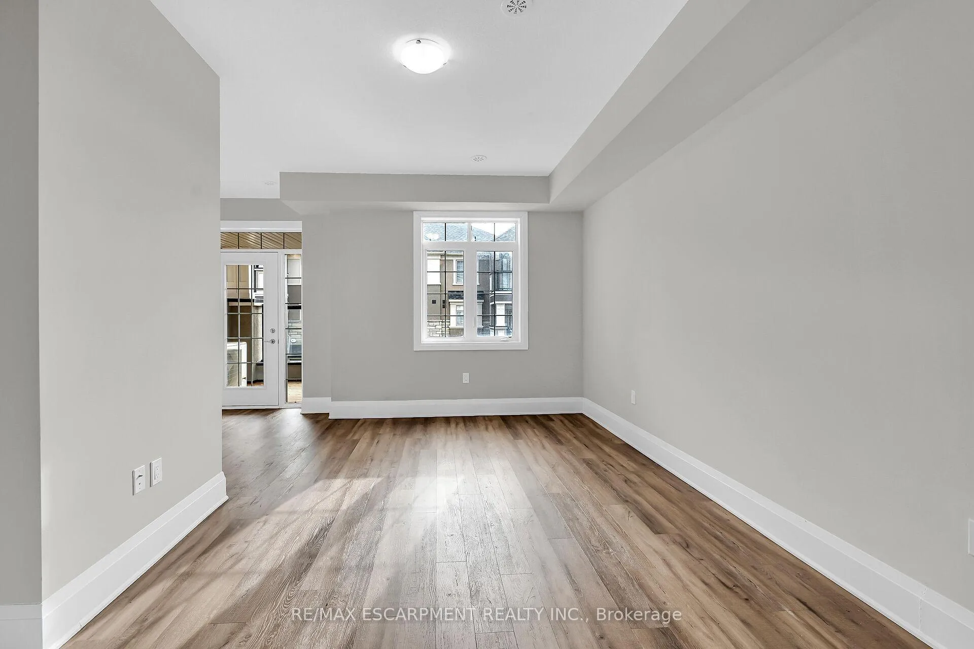 Photo 11 of Unit 26, 305 Garner Road W, Hamilton, Ancaster — HOMEH