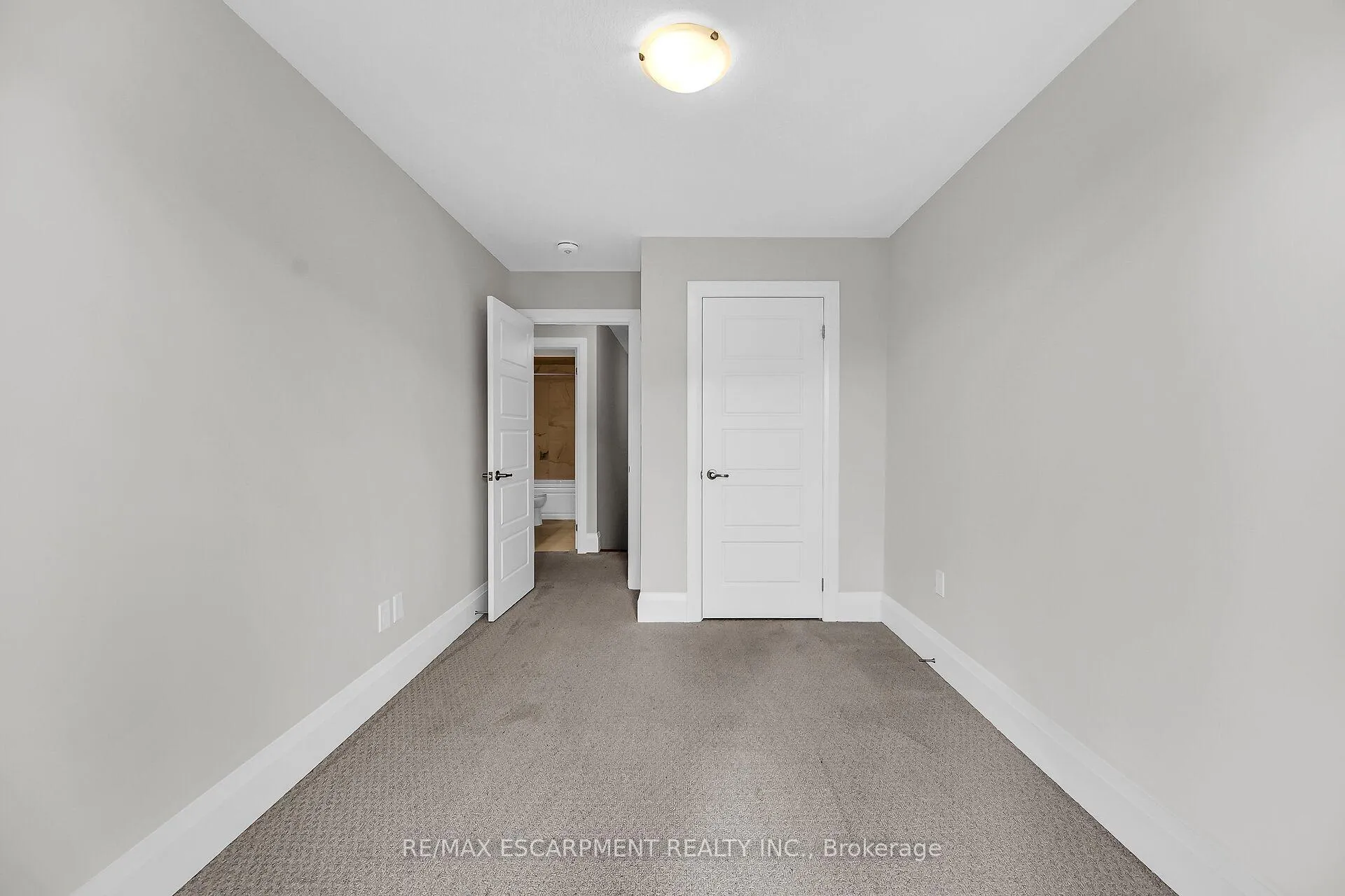 Photo 26 of Unit 26, 305 Garner Road W, Hamilton, Ancaster — HOMEH
