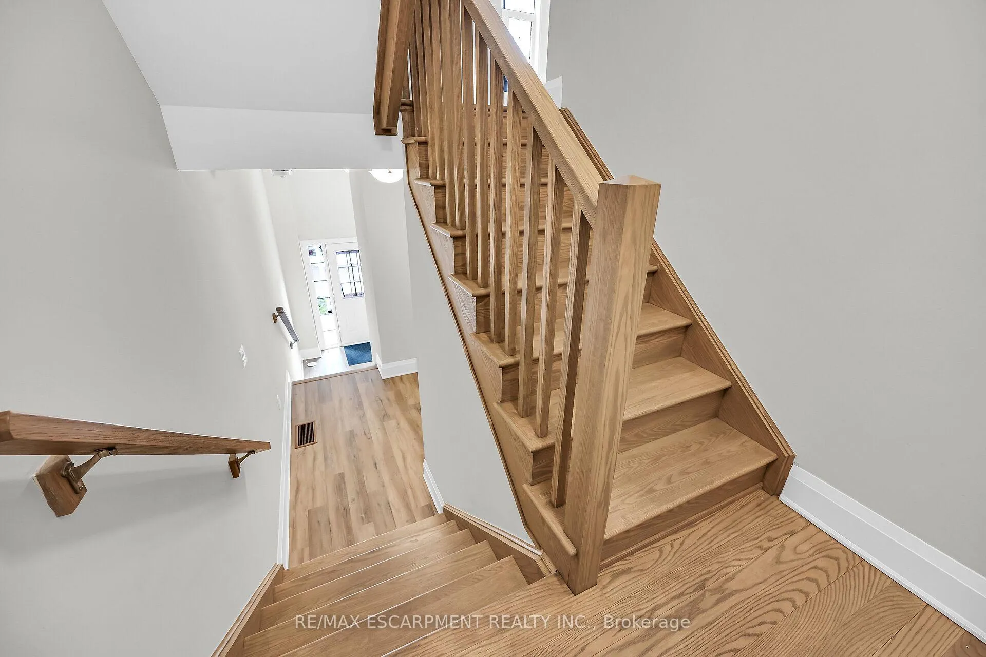 Photo 29 of Unit 26, 305 Garner Road W, Hamilton, Ancaster — HOMEH