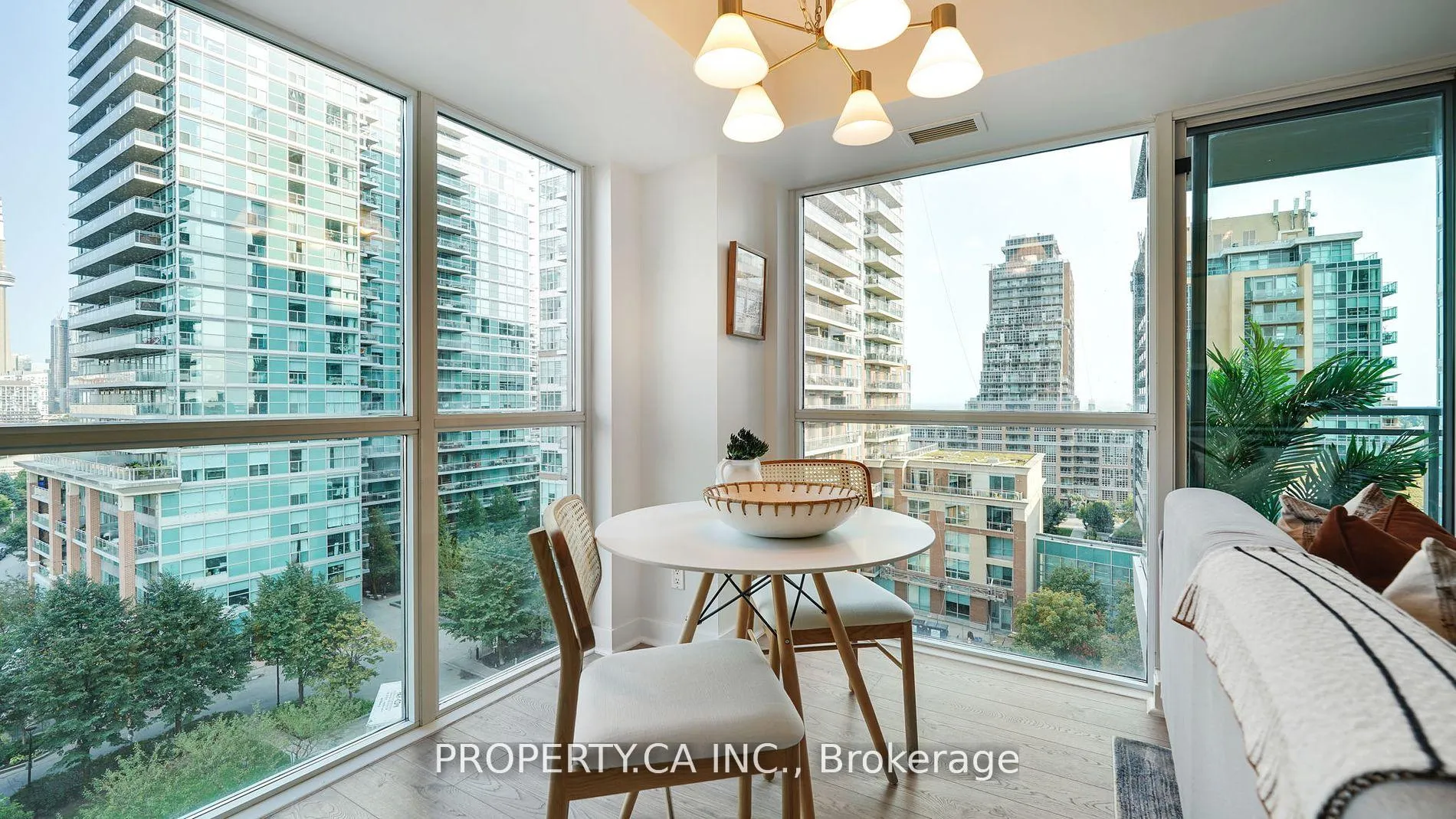 Photo 5 of Unit 811, 100 Western Battery Road, Toronto, Niagara — HOMEH