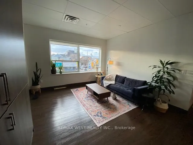 Photo 5 of Unit 201, 809 Dundas Street W, Toronto, Trinity-Bellwoods — HOMEH