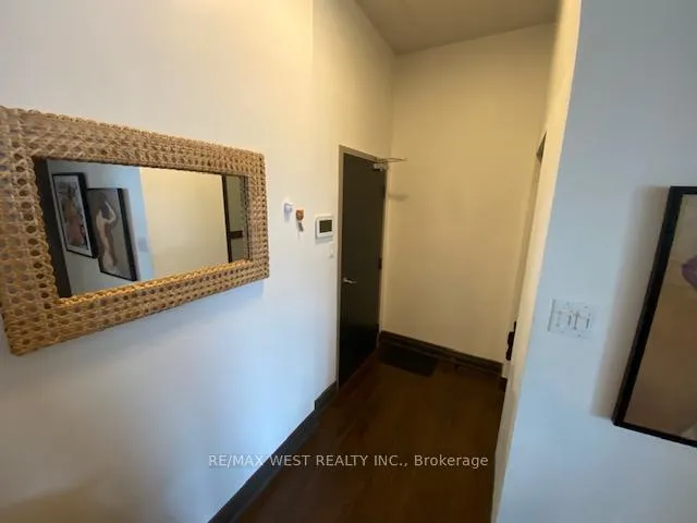 Photo 10 of Unit 201, 809 Dundas Street W, Toronto, Trinity-Bellwoods — HOMEH
