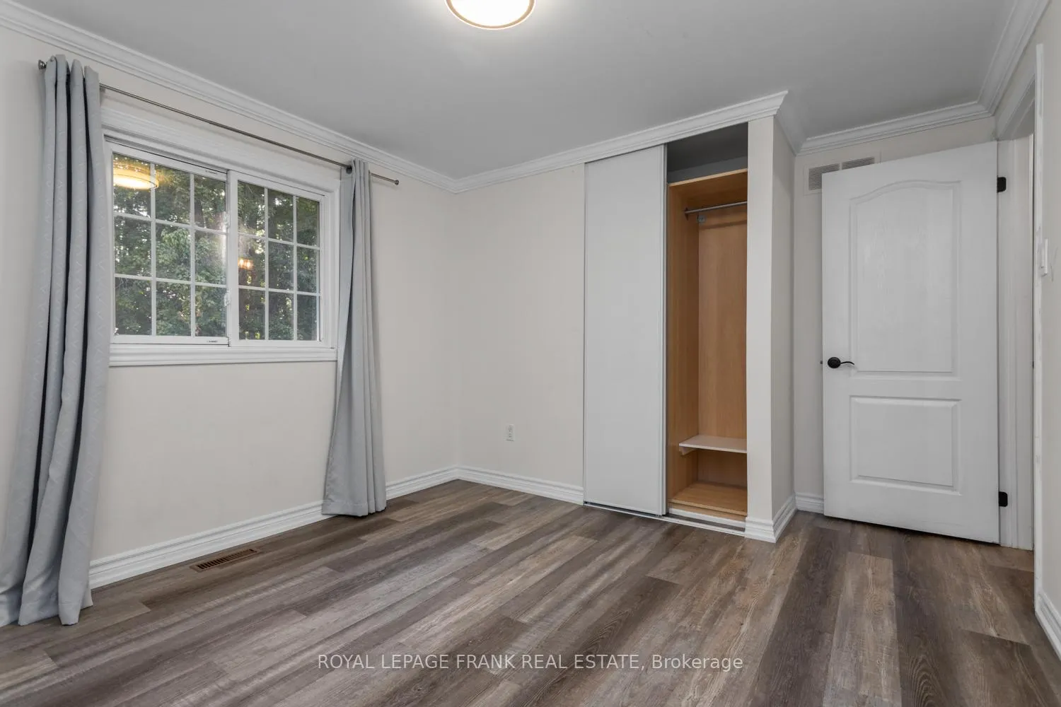 Photo 14 of 101 Yorkville Drive, Clarington, Courtice — HOMEH
