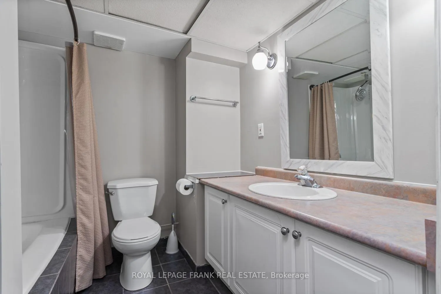 Photo 16 of 101 Yorkville Drive, Clarington, Courtice — HOMEH