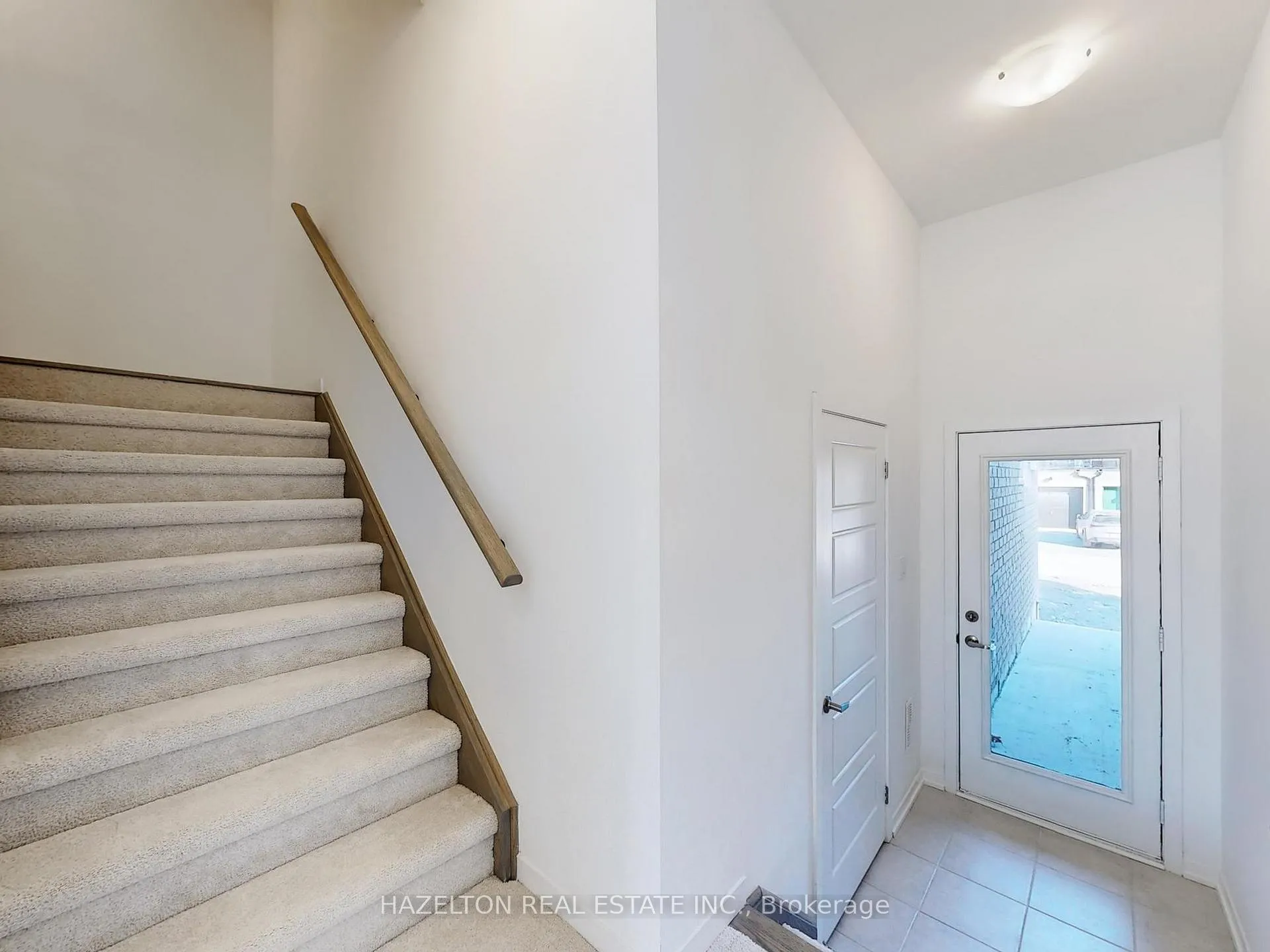 Photo 7 of 225 Monarch Avenue, Ajax, South West — HOMEH
