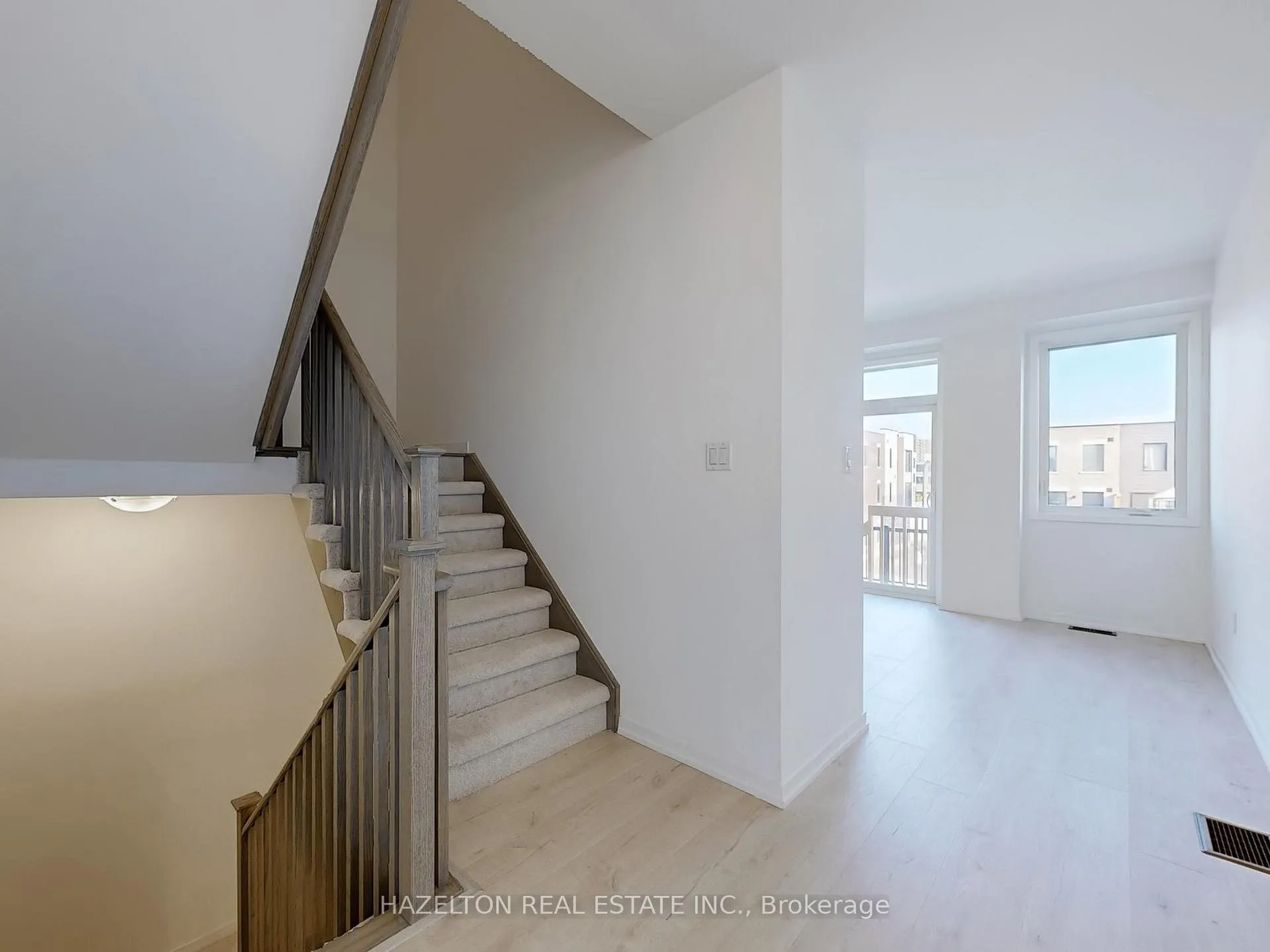 Photo 9 of 225 Monarch Avenue, Ajax, South West — HOMEH